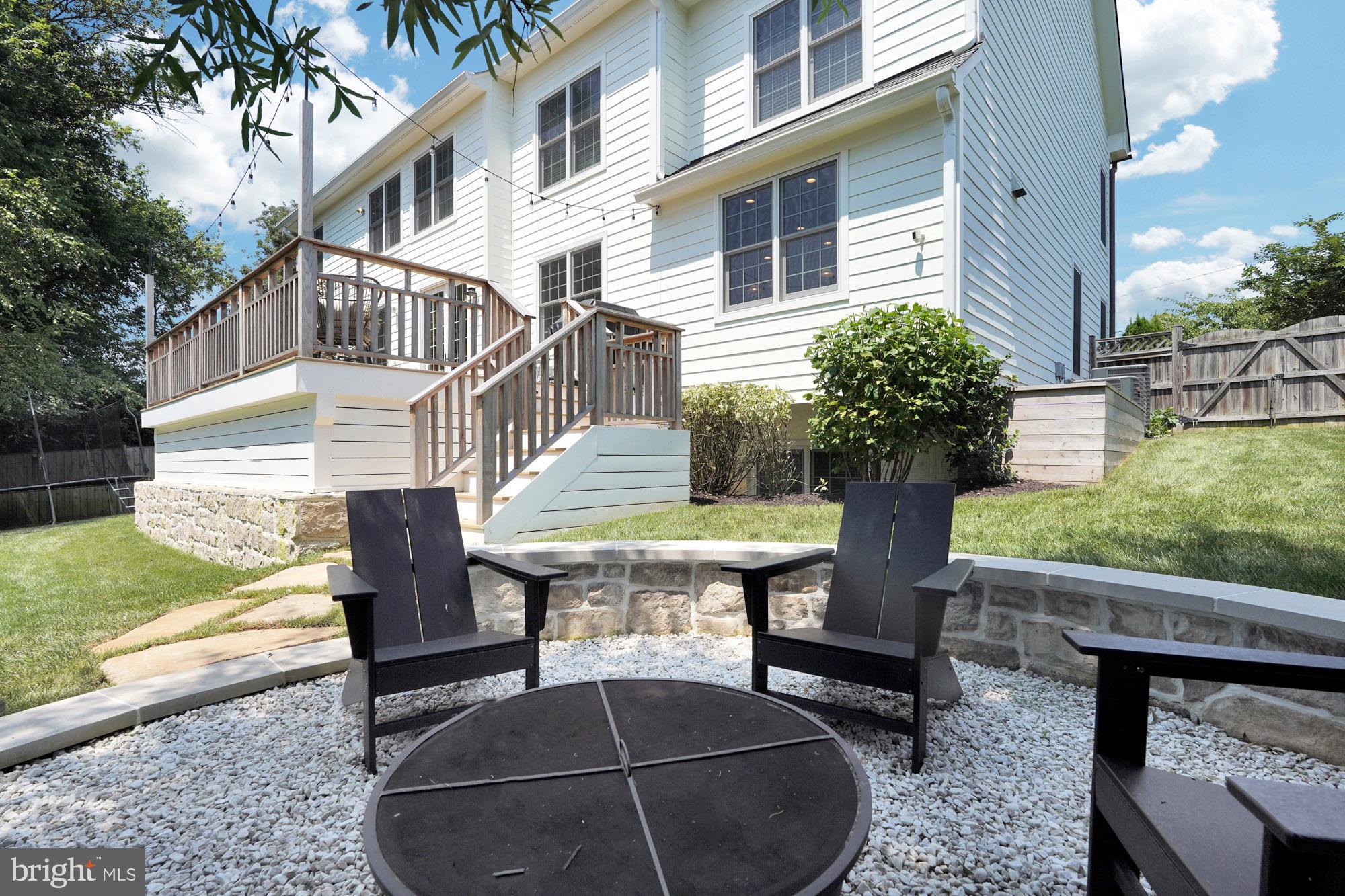 BERKSHIRE OAKWOOD - Residential