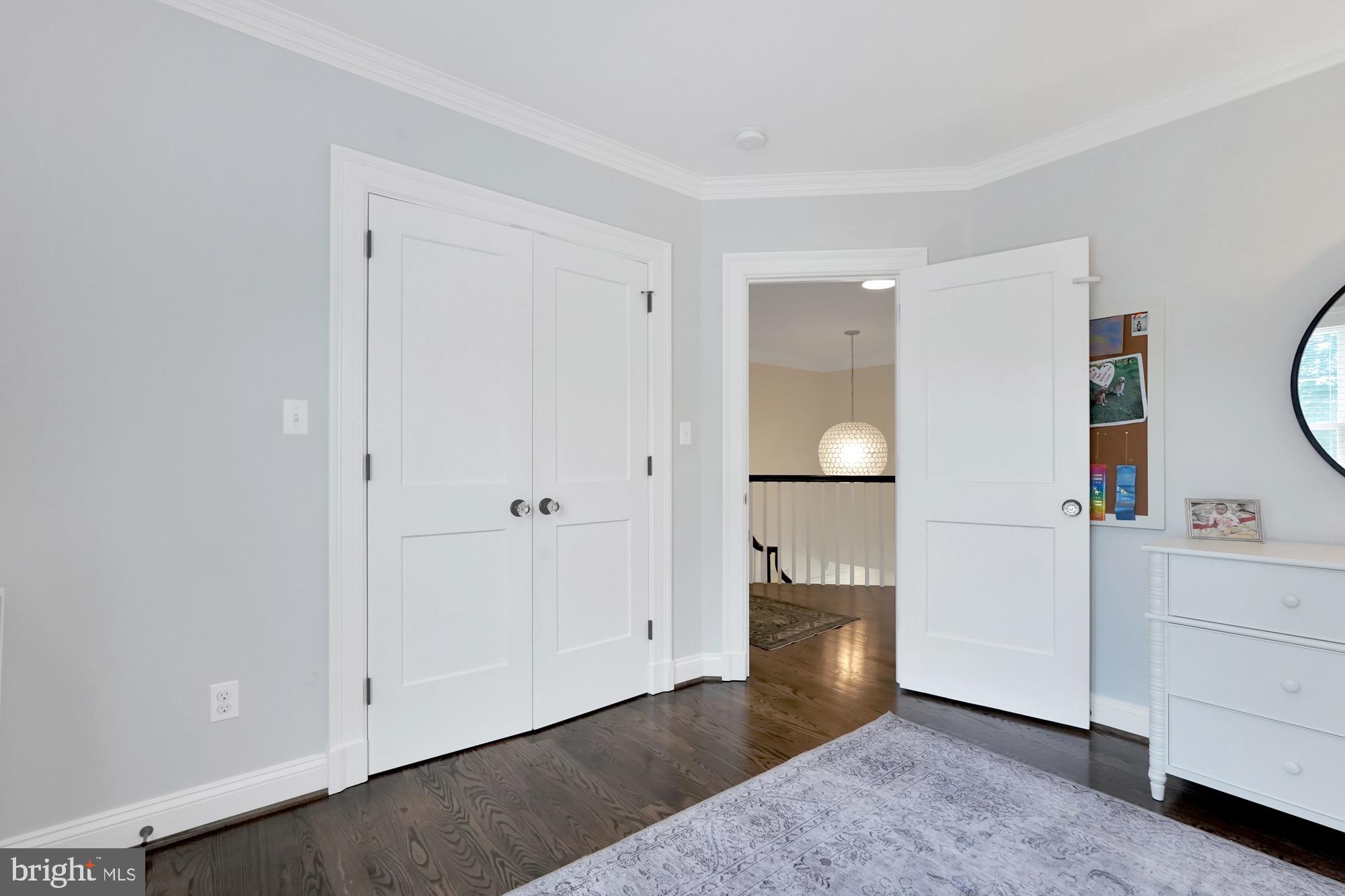 BERKSHIRE OAKWOOD - Residential