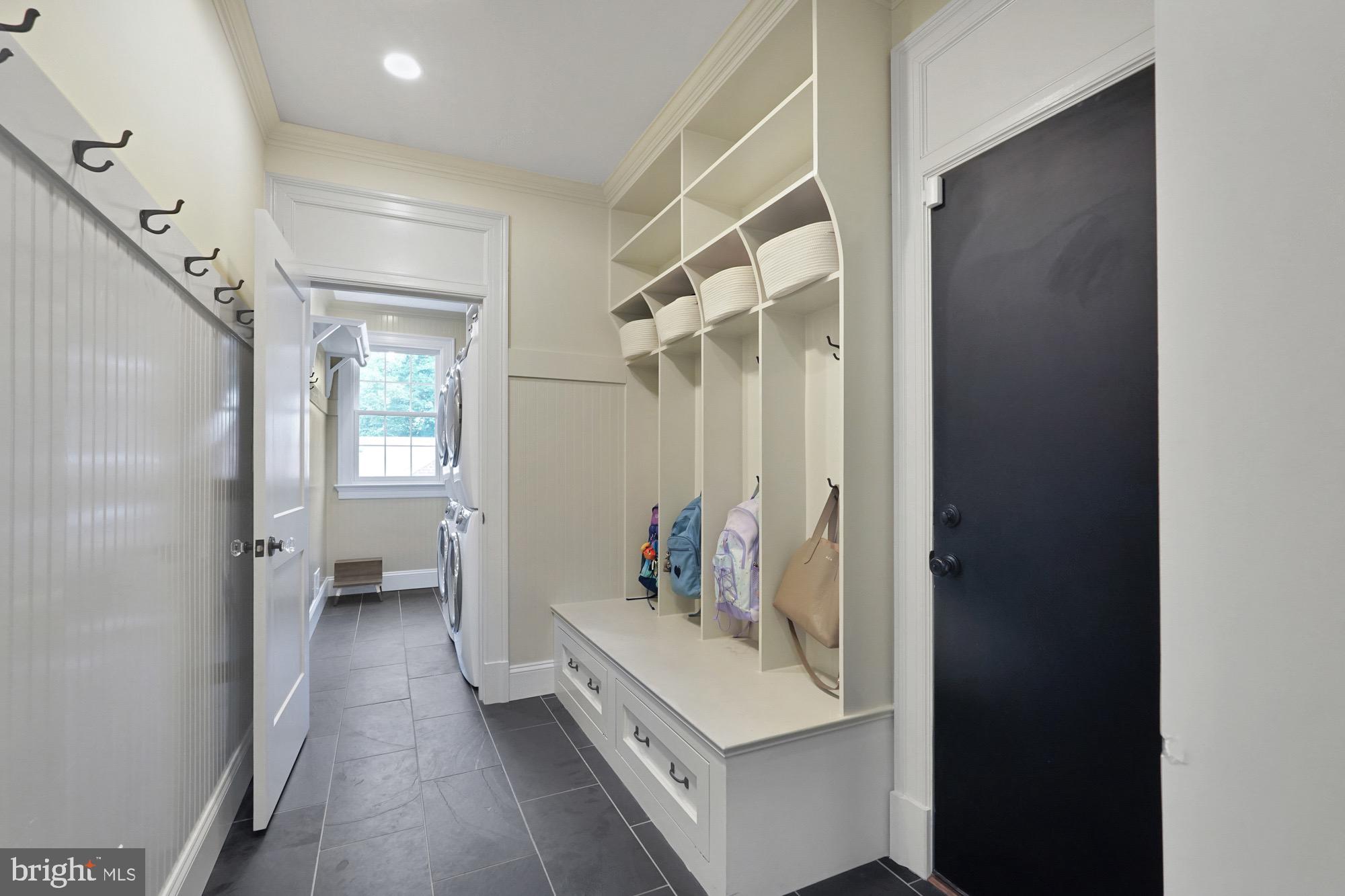 BERKSHIRE OAKWOOD - Residential