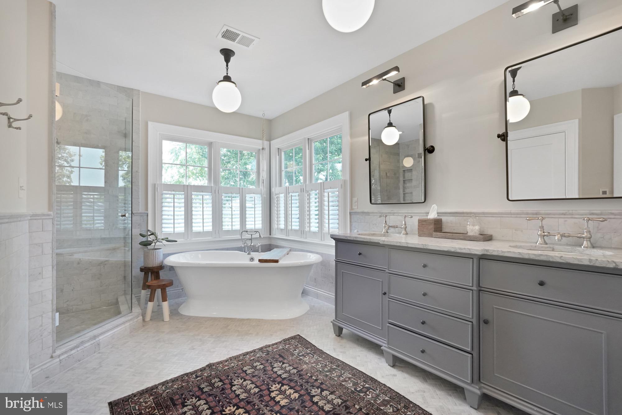 BERKSHIRE OAKWOOD - Residential