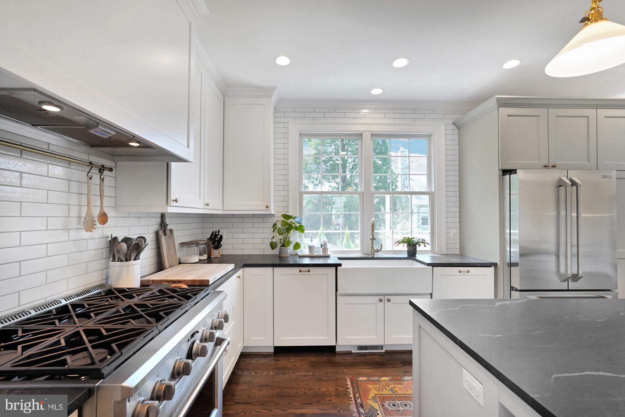 BERKSHIRE OAKWOOD - Residential