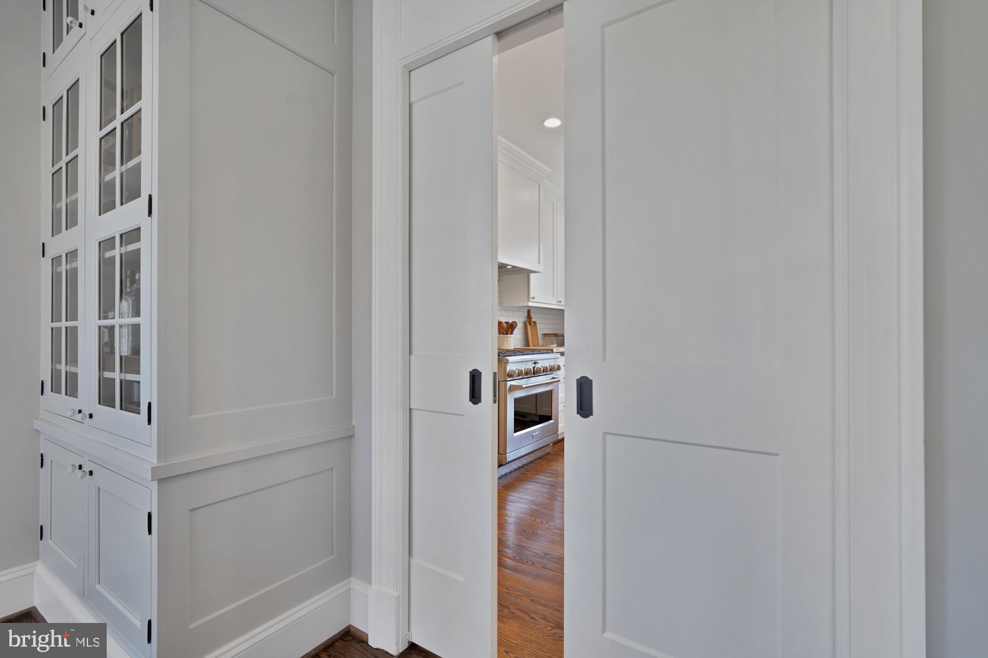 BERKSHIRE OAKWOOD - Residential