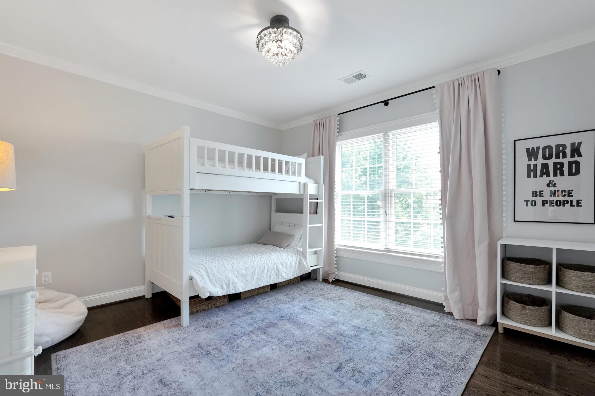 BERKSHIRE OAKWOOD - Residential