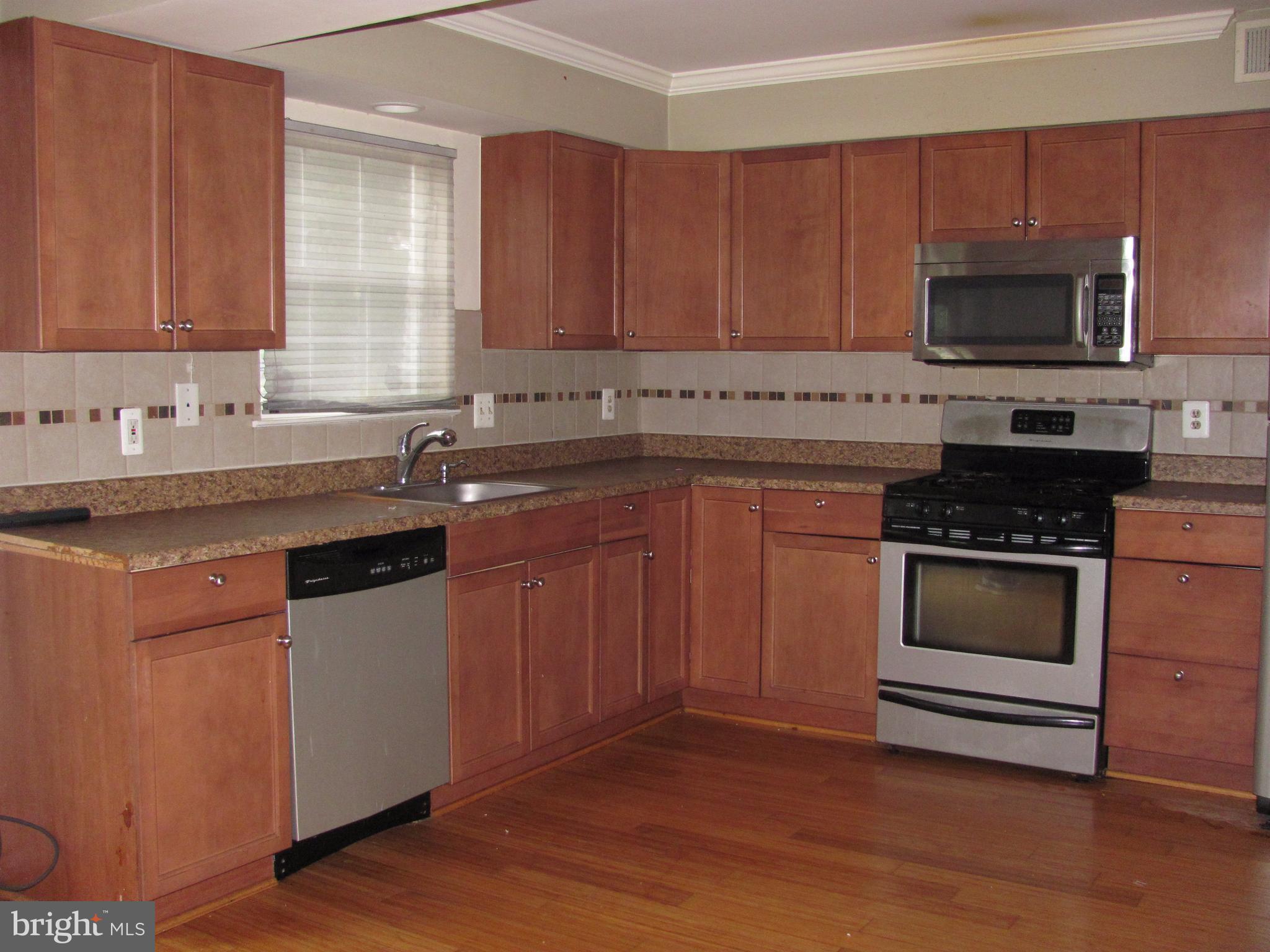 ROLLING BROOK - Residential