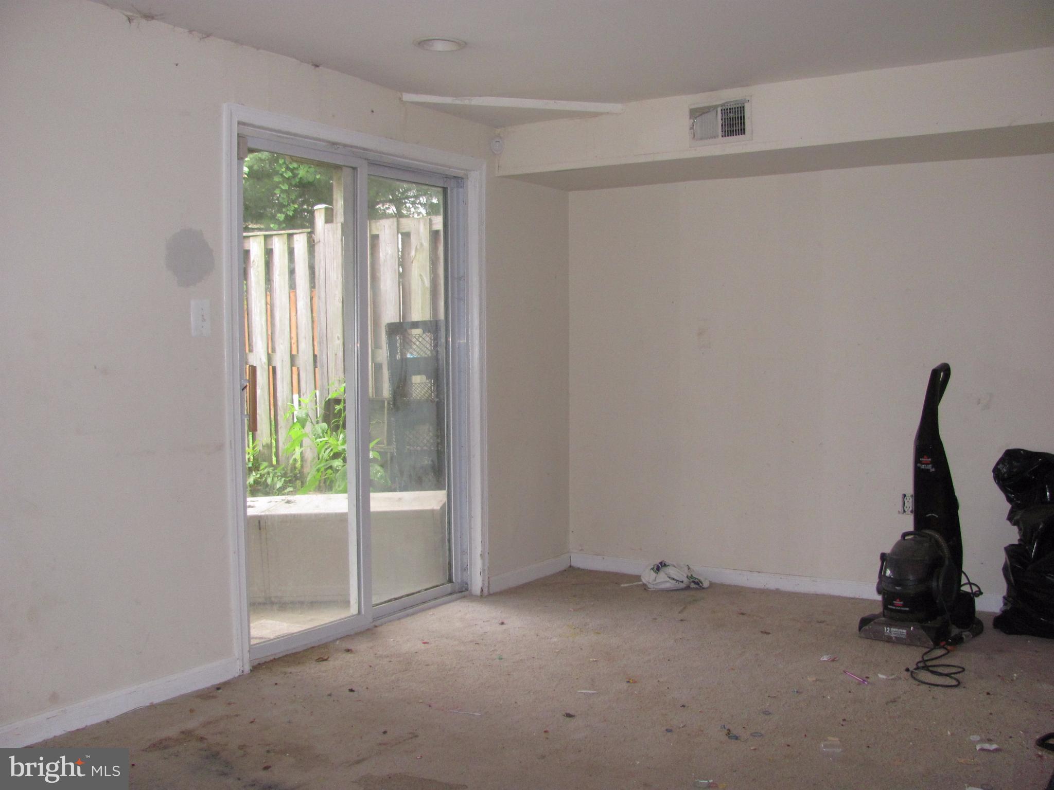 ROLLING BROOK - Residential