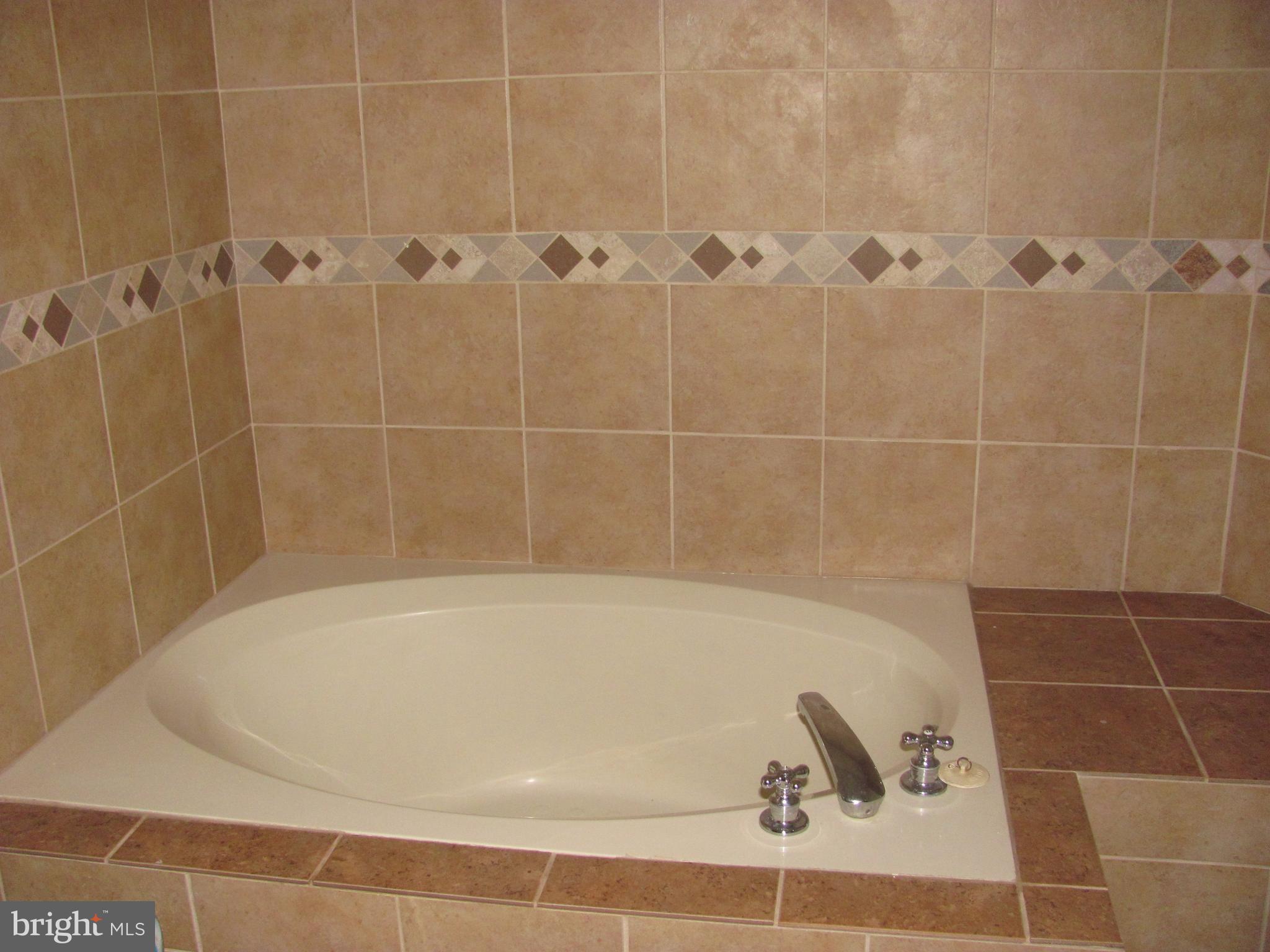 ROLLING BROOK - Residential