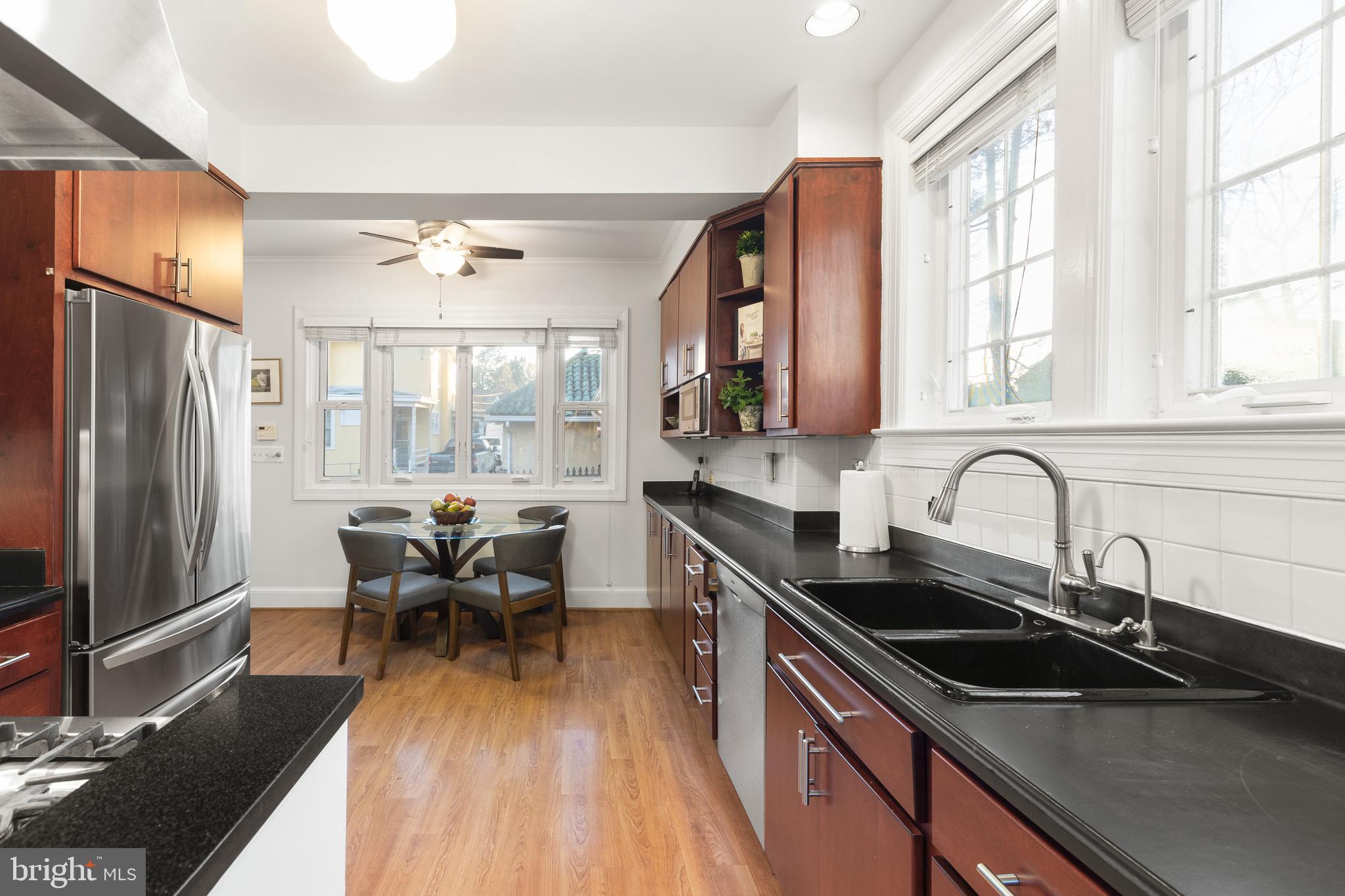 WOODSIDE PARK - Residential