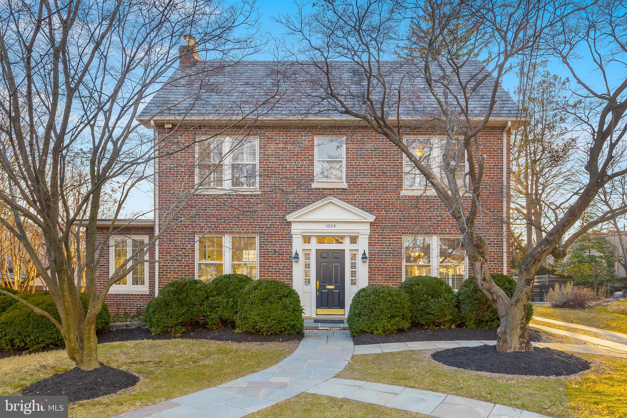 WOODSIDE PARK - Residential