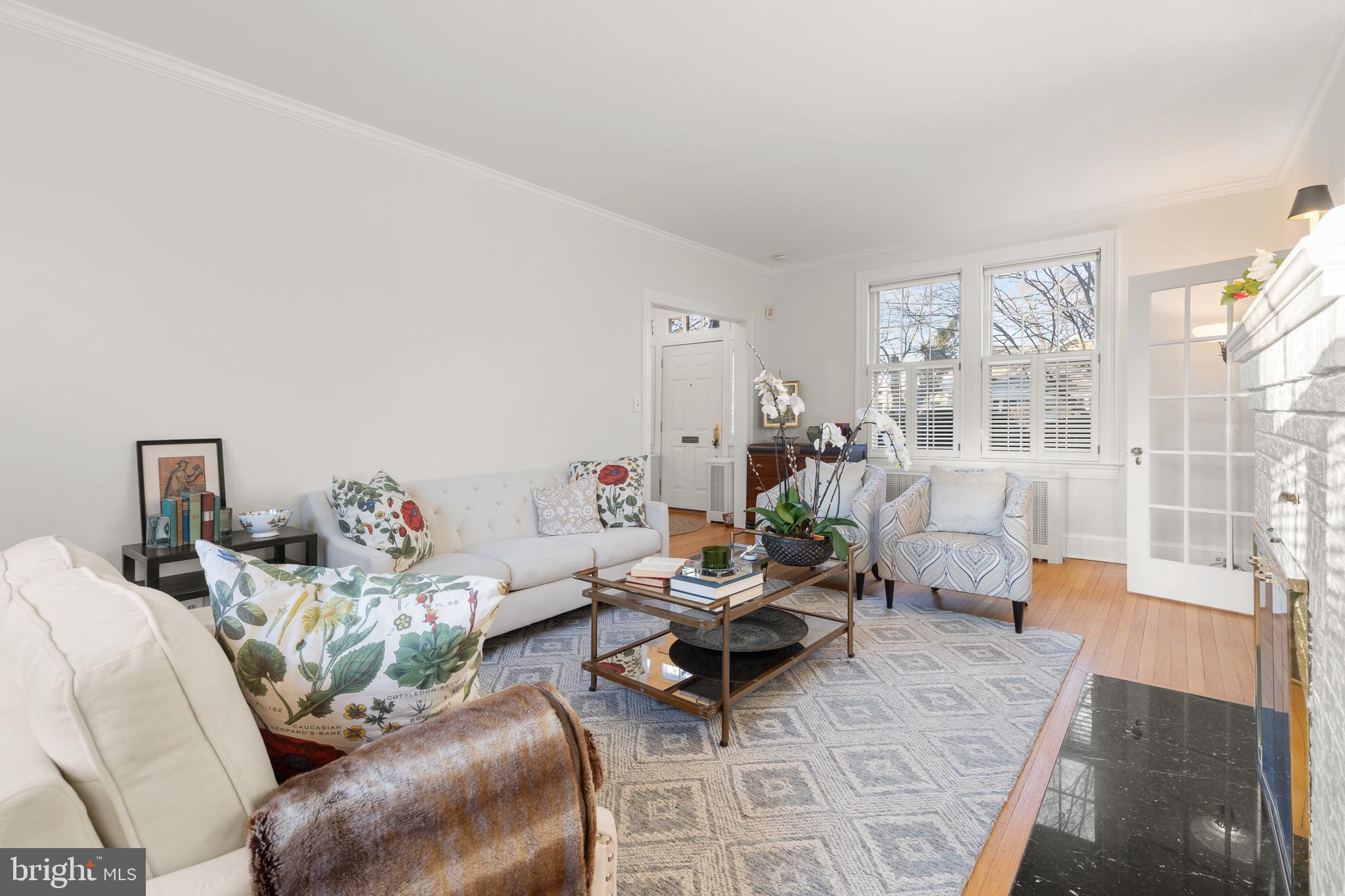 WOODSIDE PARK - Residential