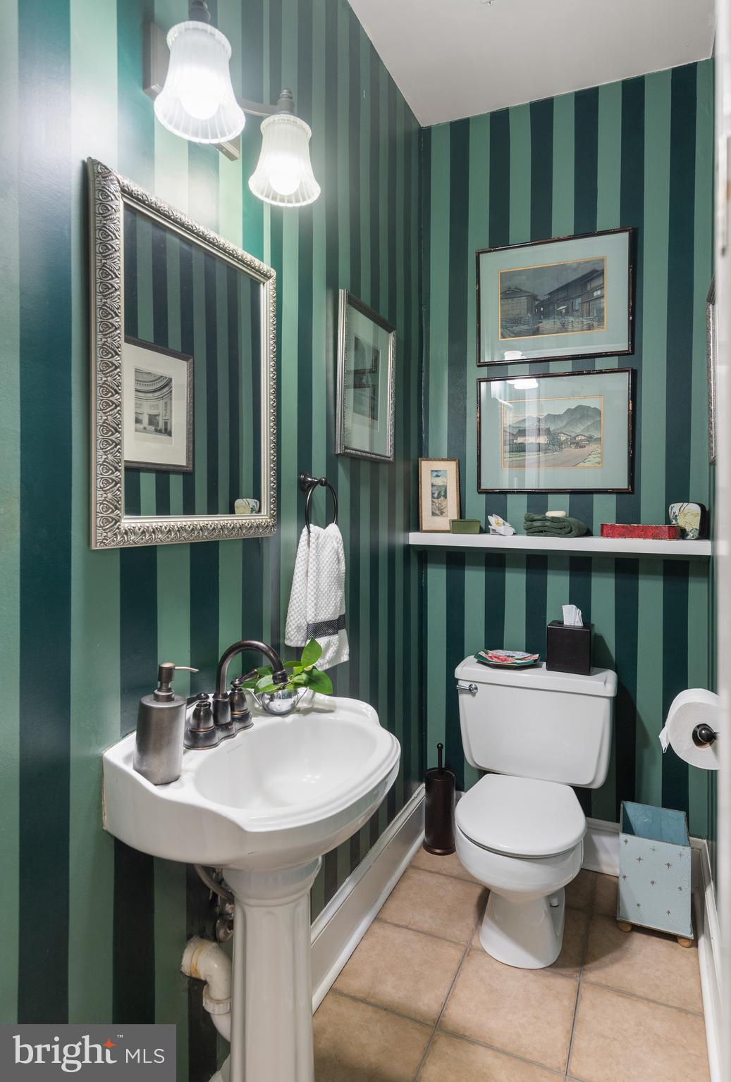 WOODSIDE PARK - Residential