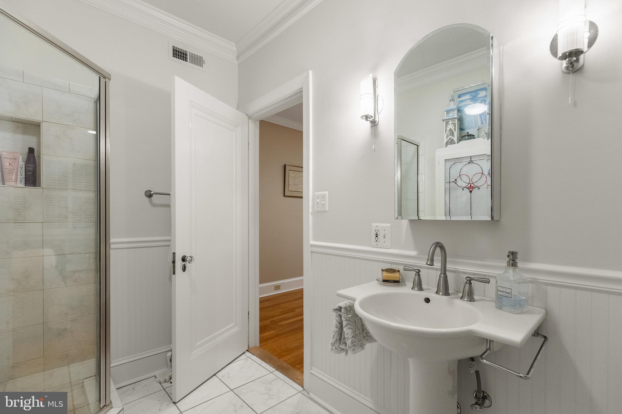 WOODSIDE PARK - Residential