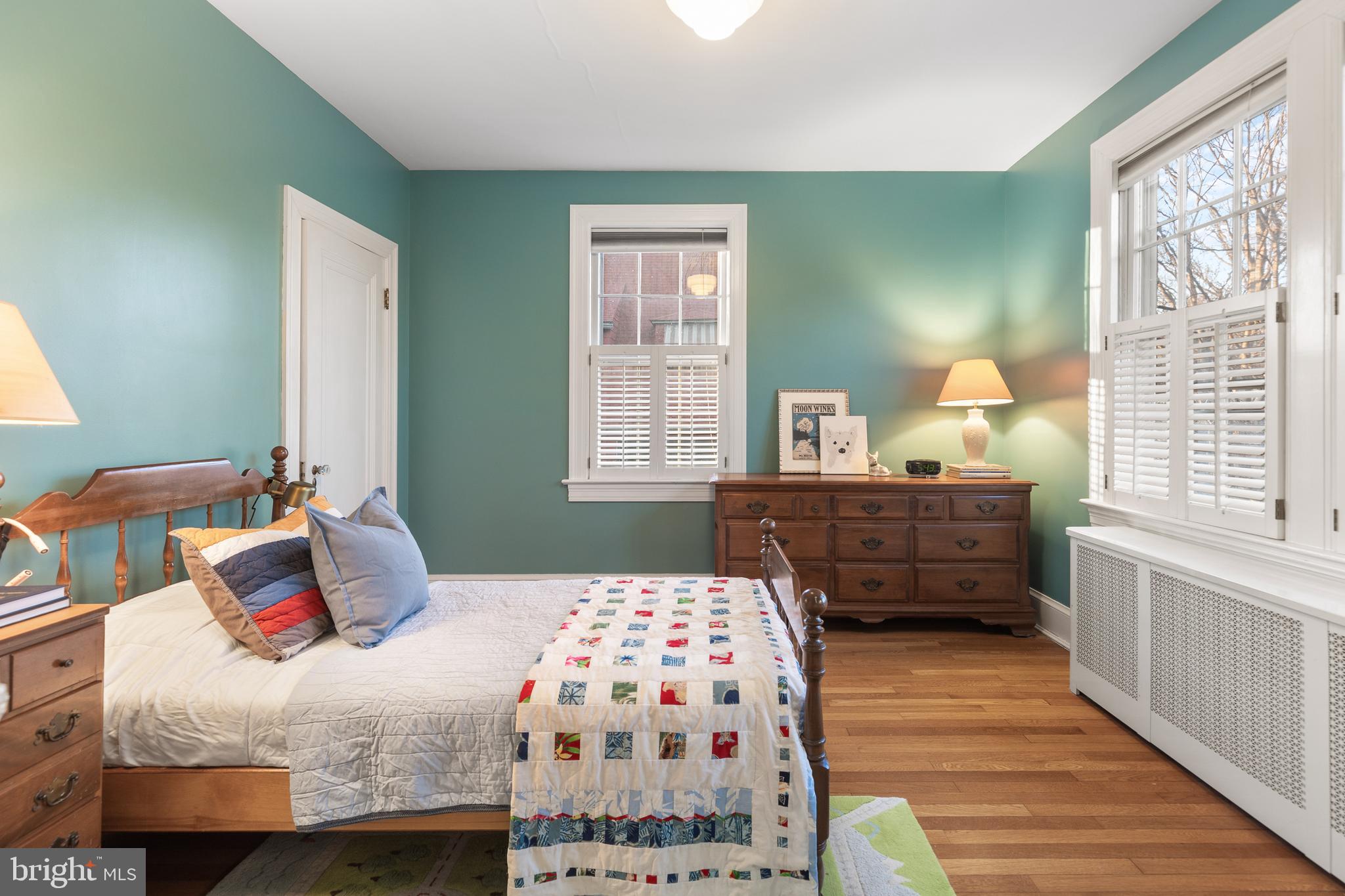 WOODSIDE PARK - Residential