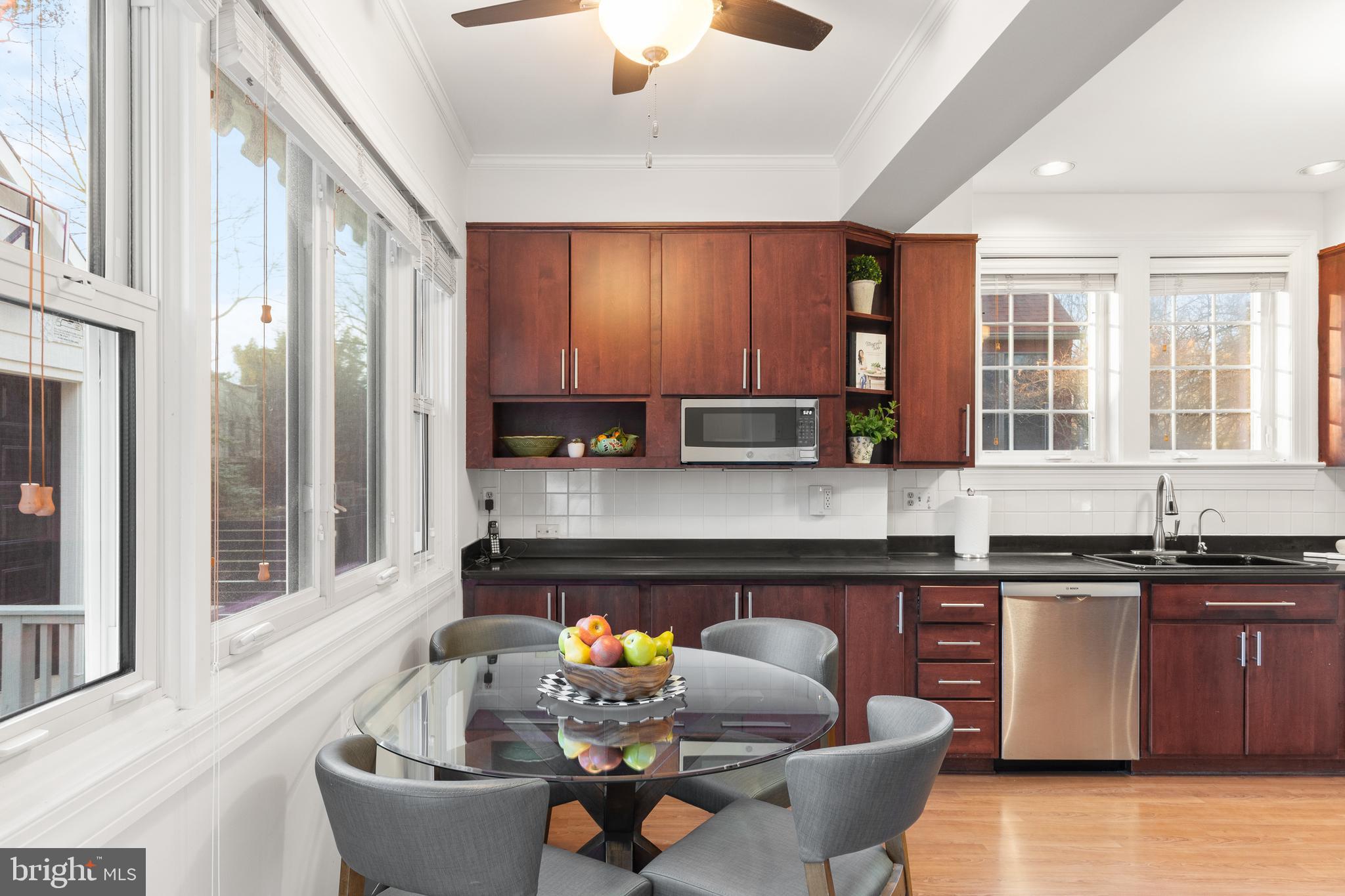 WOODSIDE PARK - Residential