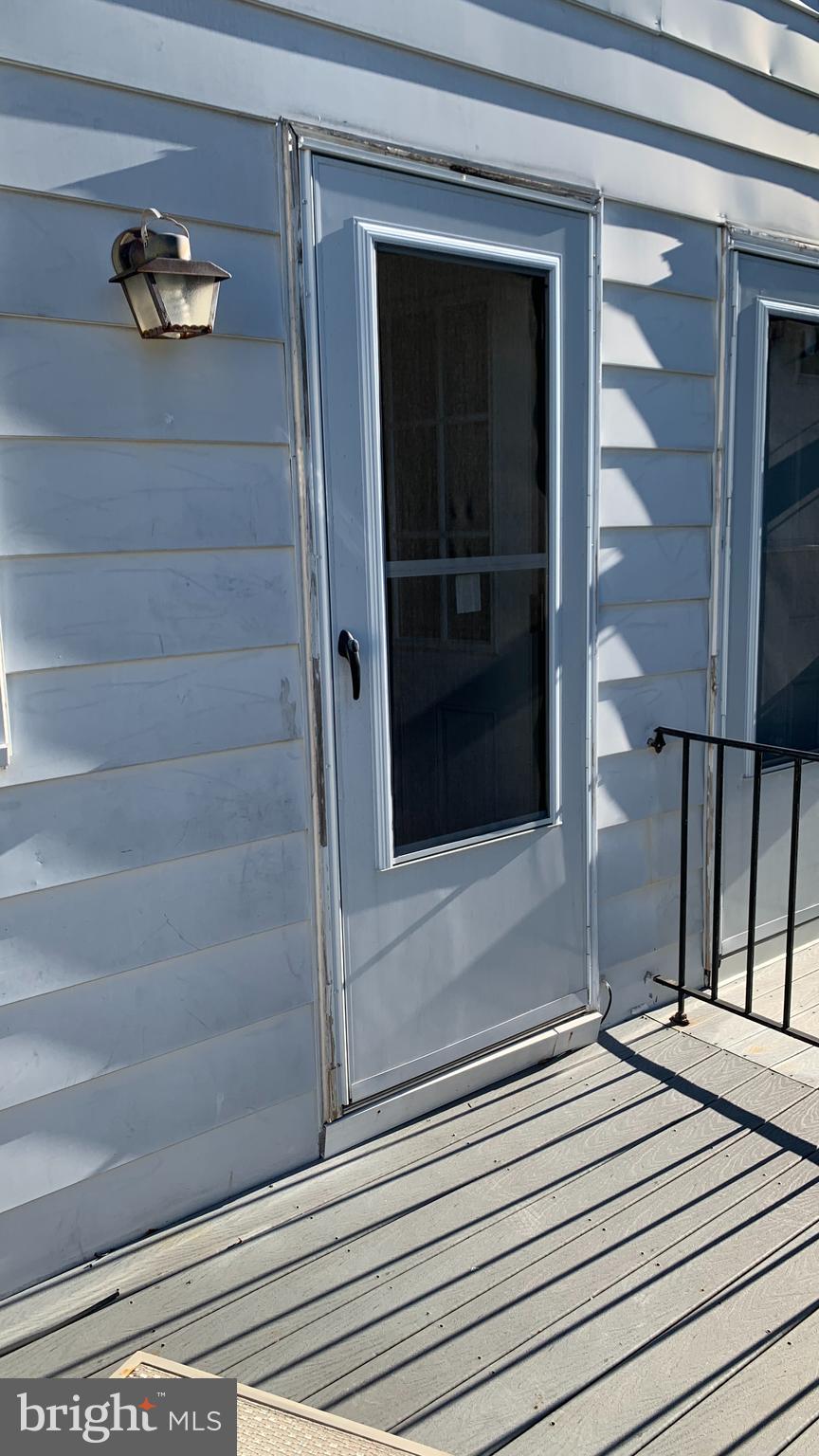 ROCKLEDGE - Residential Lease