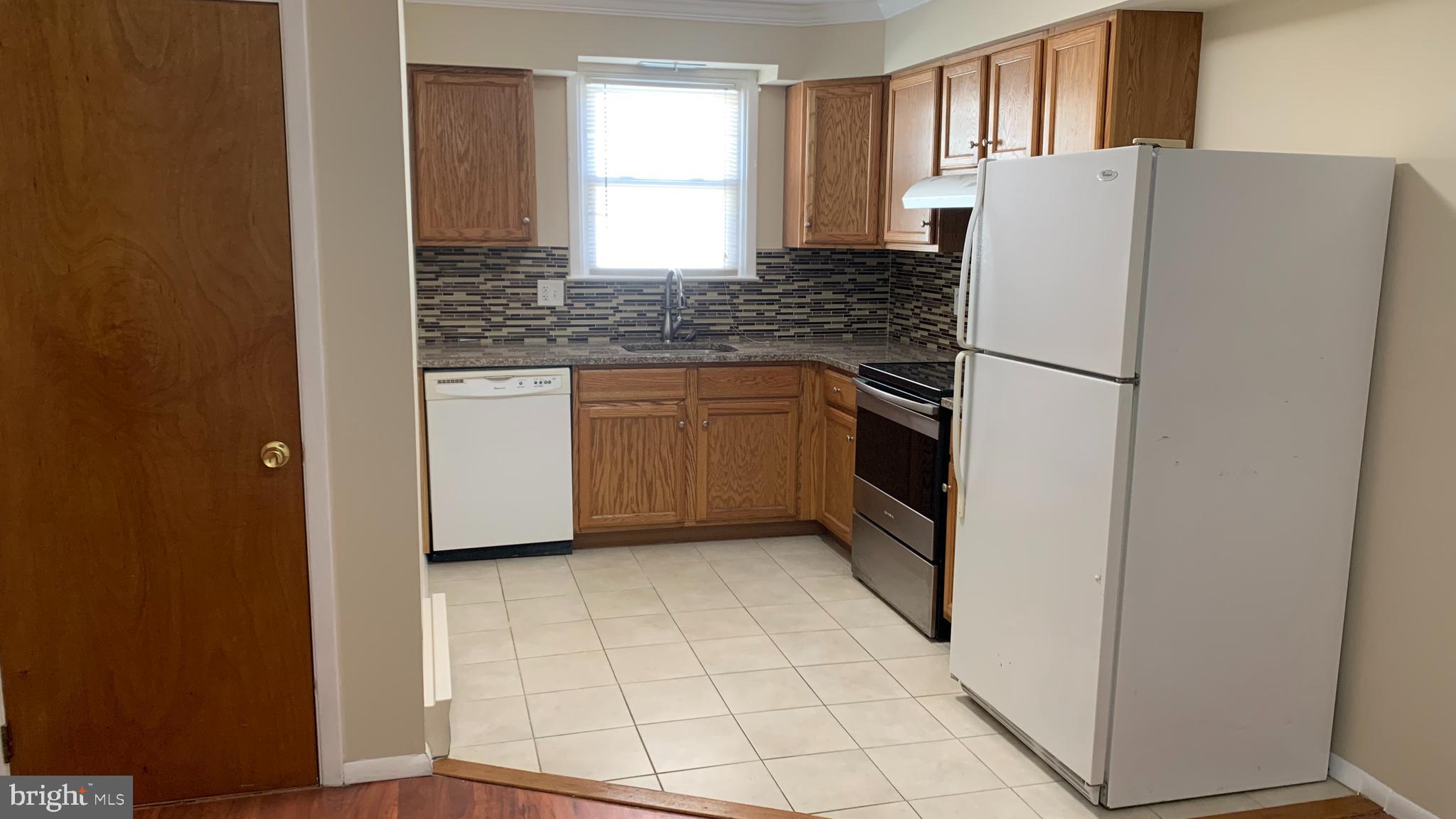 ROCKLEDGE - Residential Lease