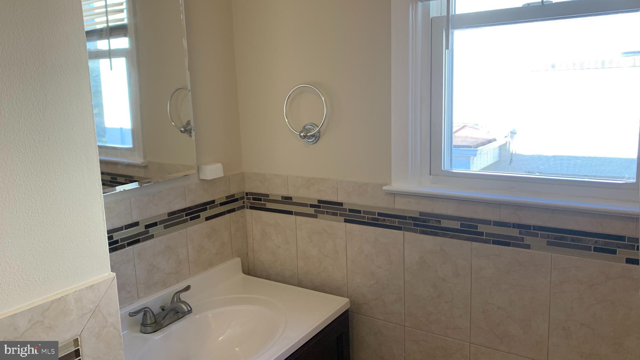 ROCKLEDGE - Residential Lease