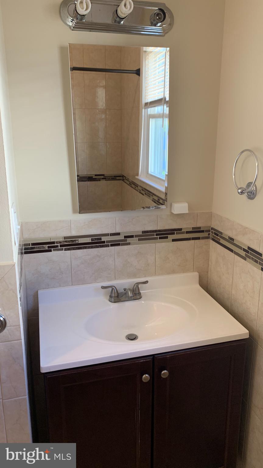 ROCKLEDGE - Residential Lease