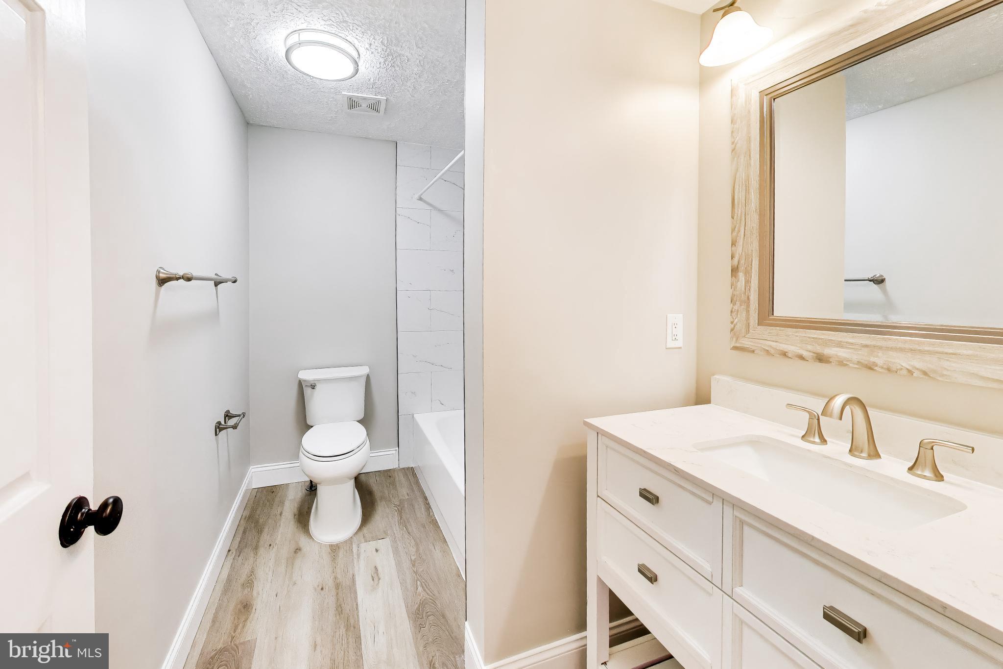 NEWINGTON FOREST - Residential