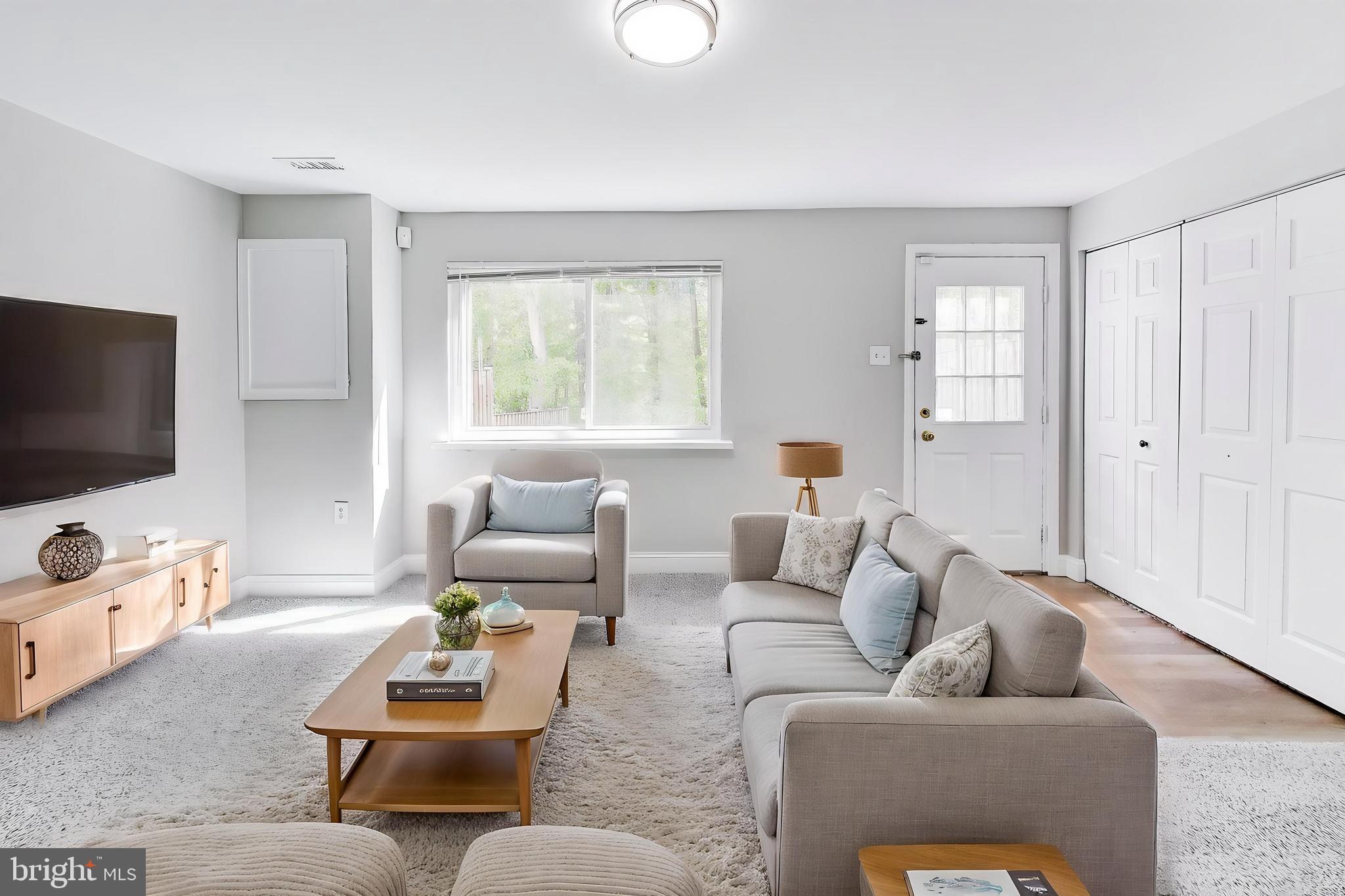 NEWINGTON FOREST - Residential