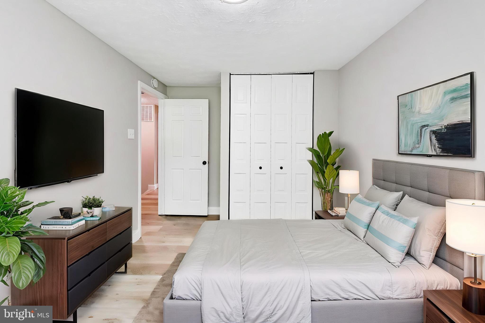 NEWINGTON FOREST - Residential