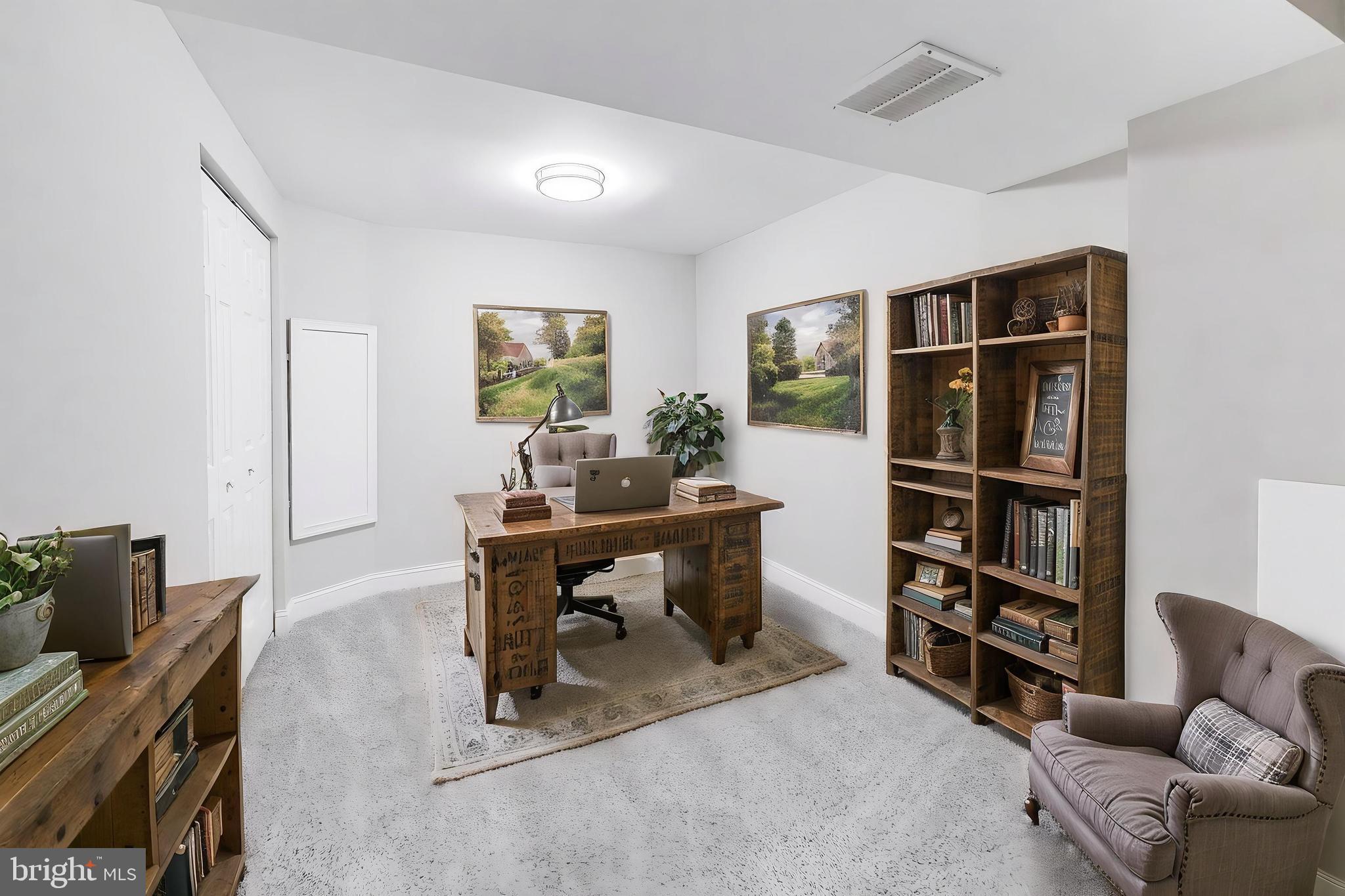 NEWINGTON FOREST - Residential