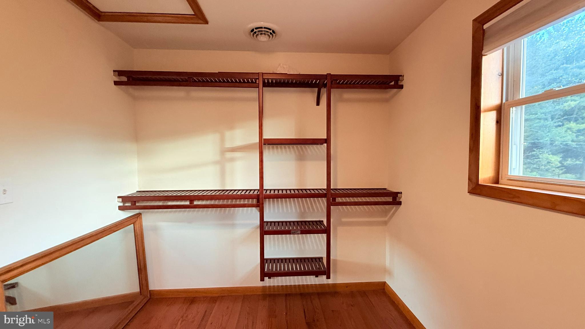 SPRING VIEW - Residential