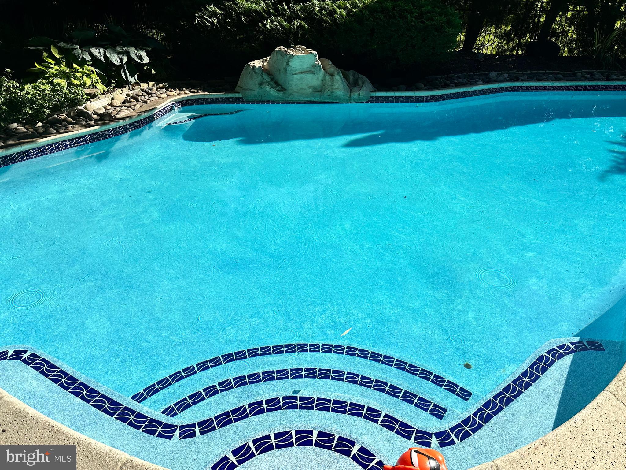 WELLESLEY HUNT - Residential