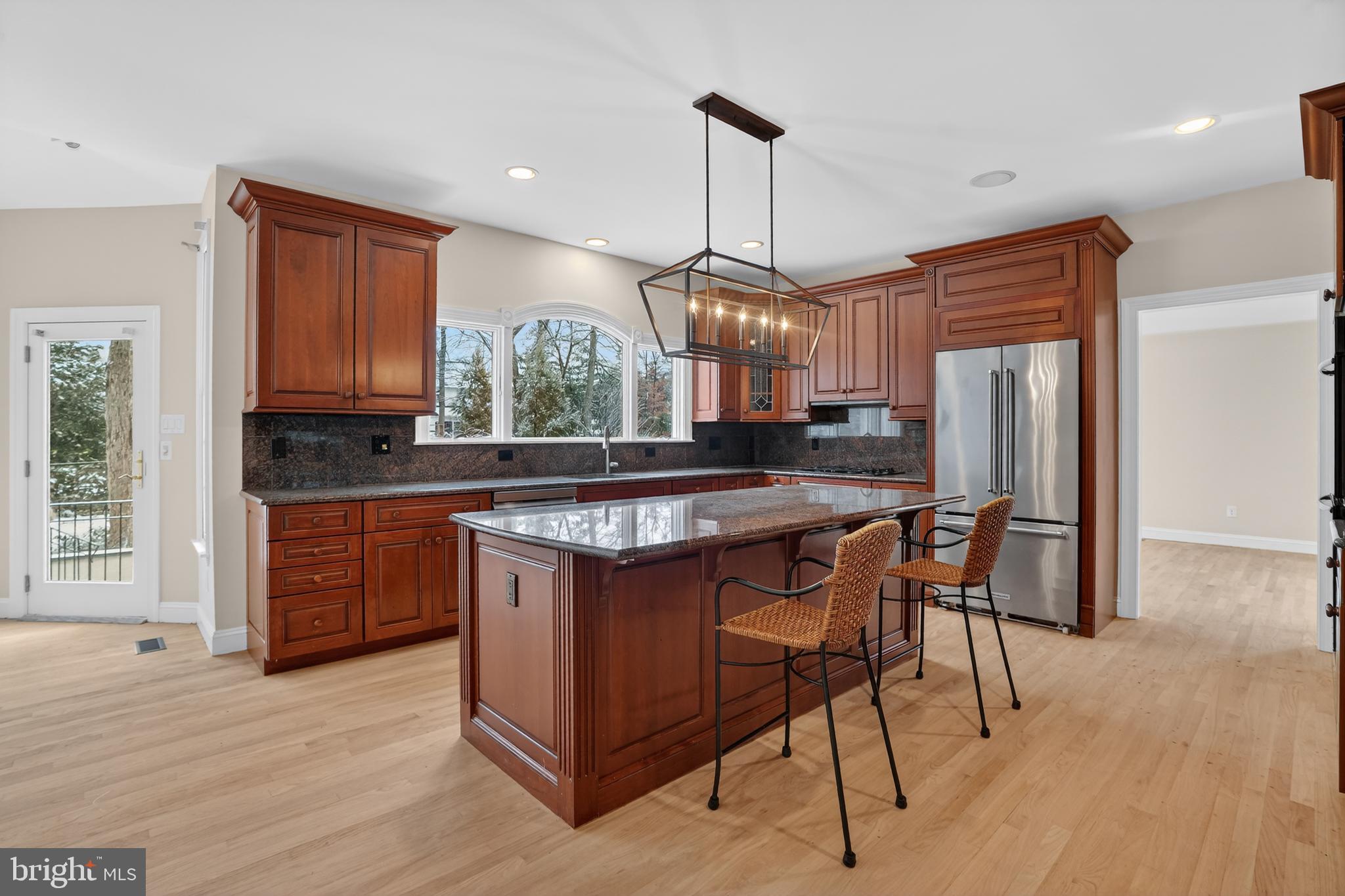 WELLESLEY HUNT - Residential