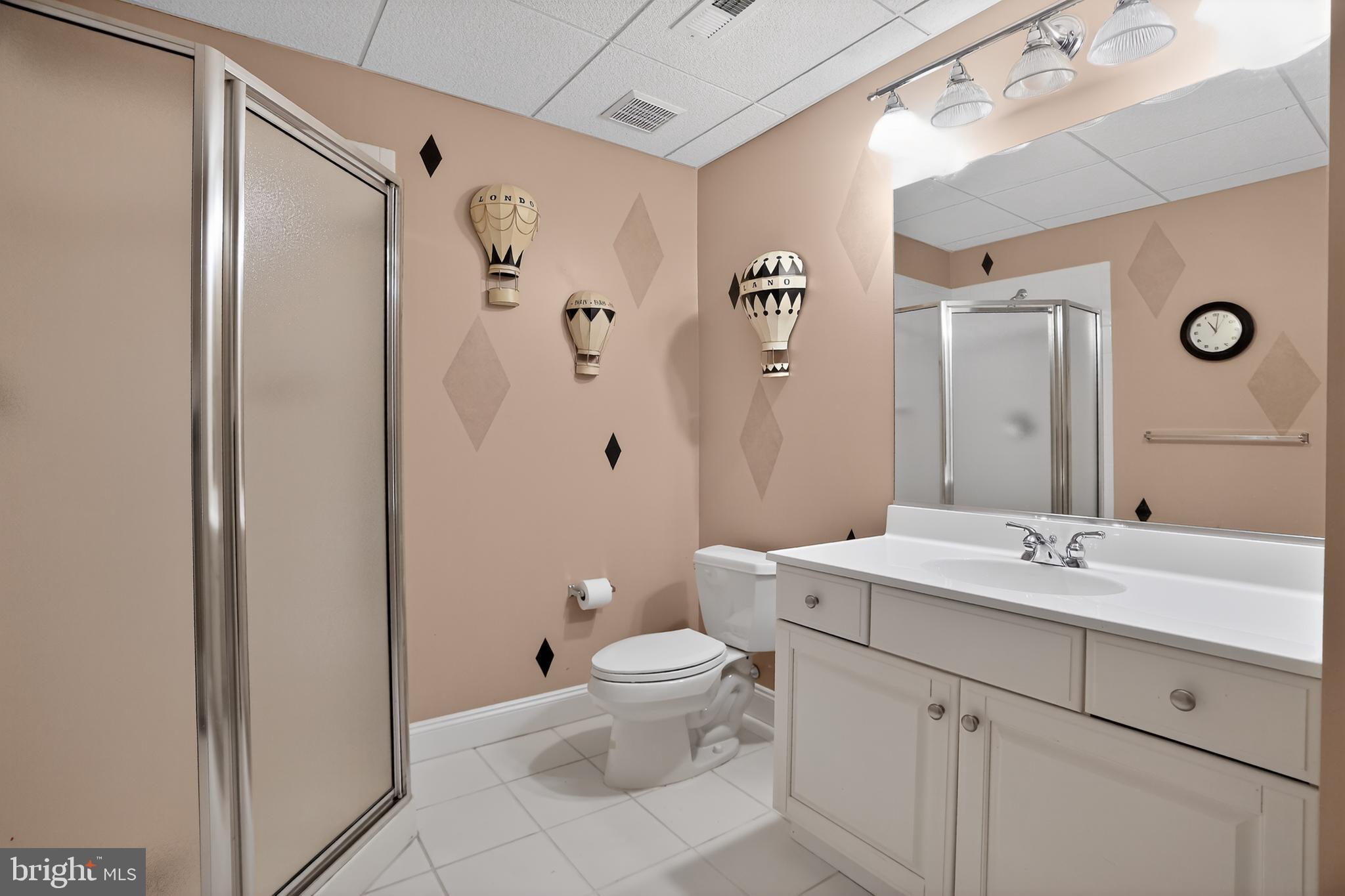 WELLESLEY HUNT - Residential