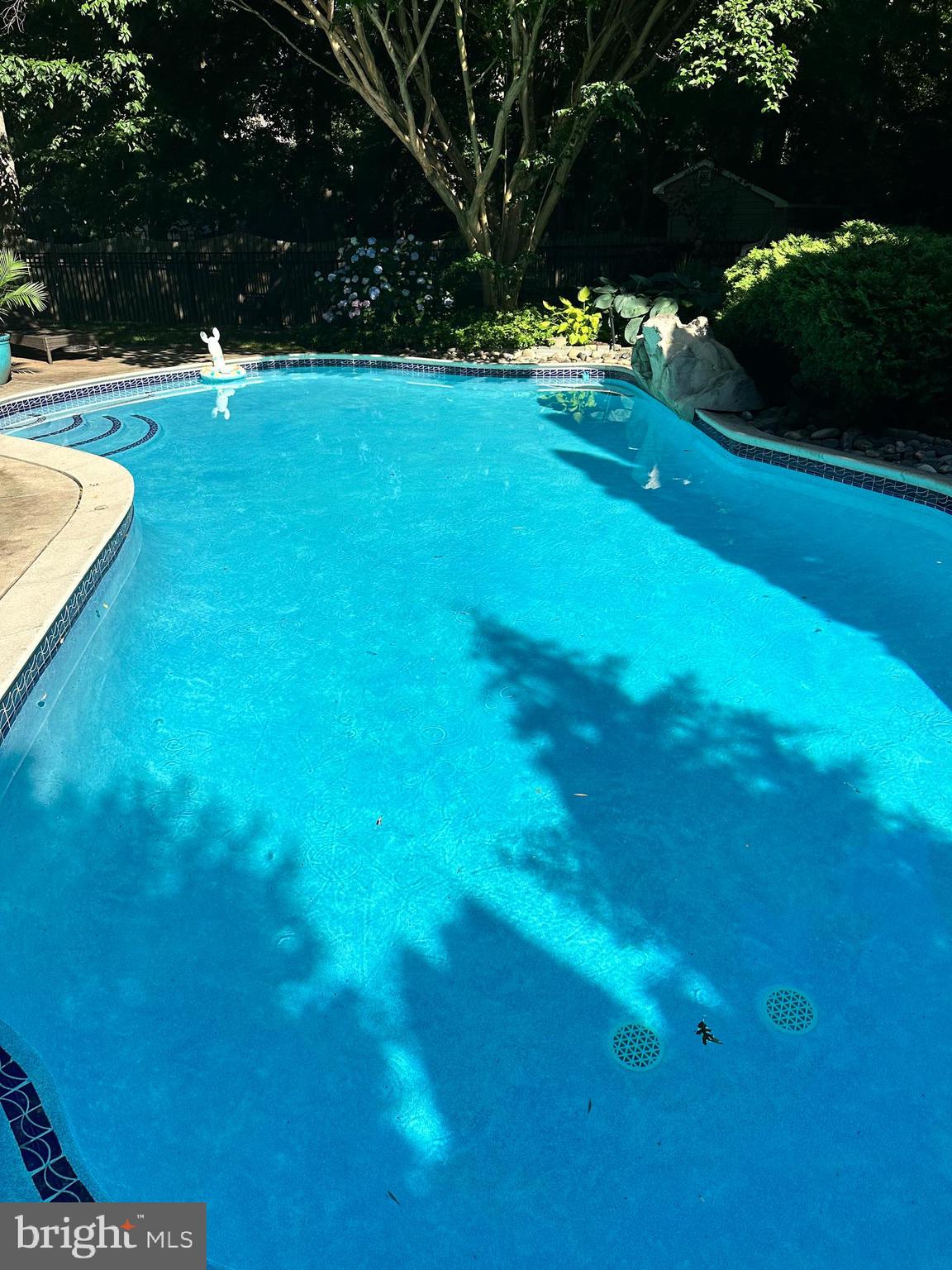 WELLESLEY HUNT - Residential