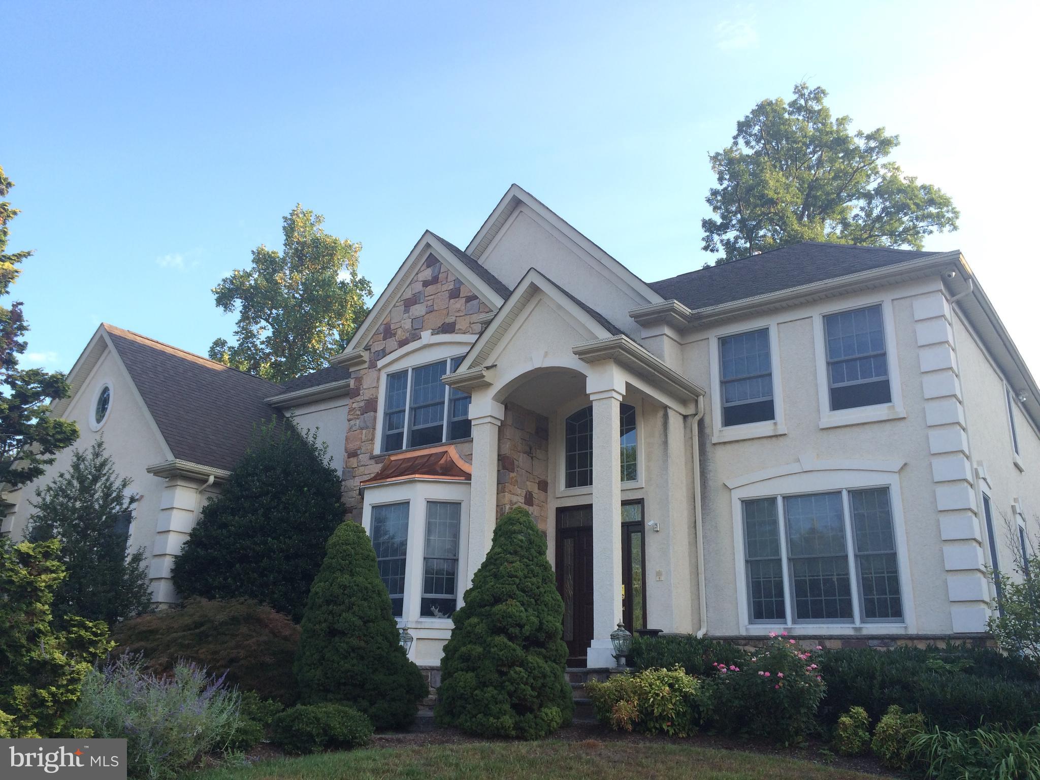 WELLESLEY HUNT - Residential