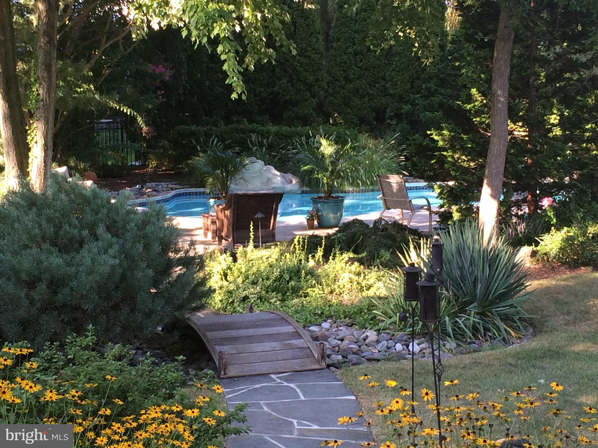 WELLESLEY HUNT - Residential