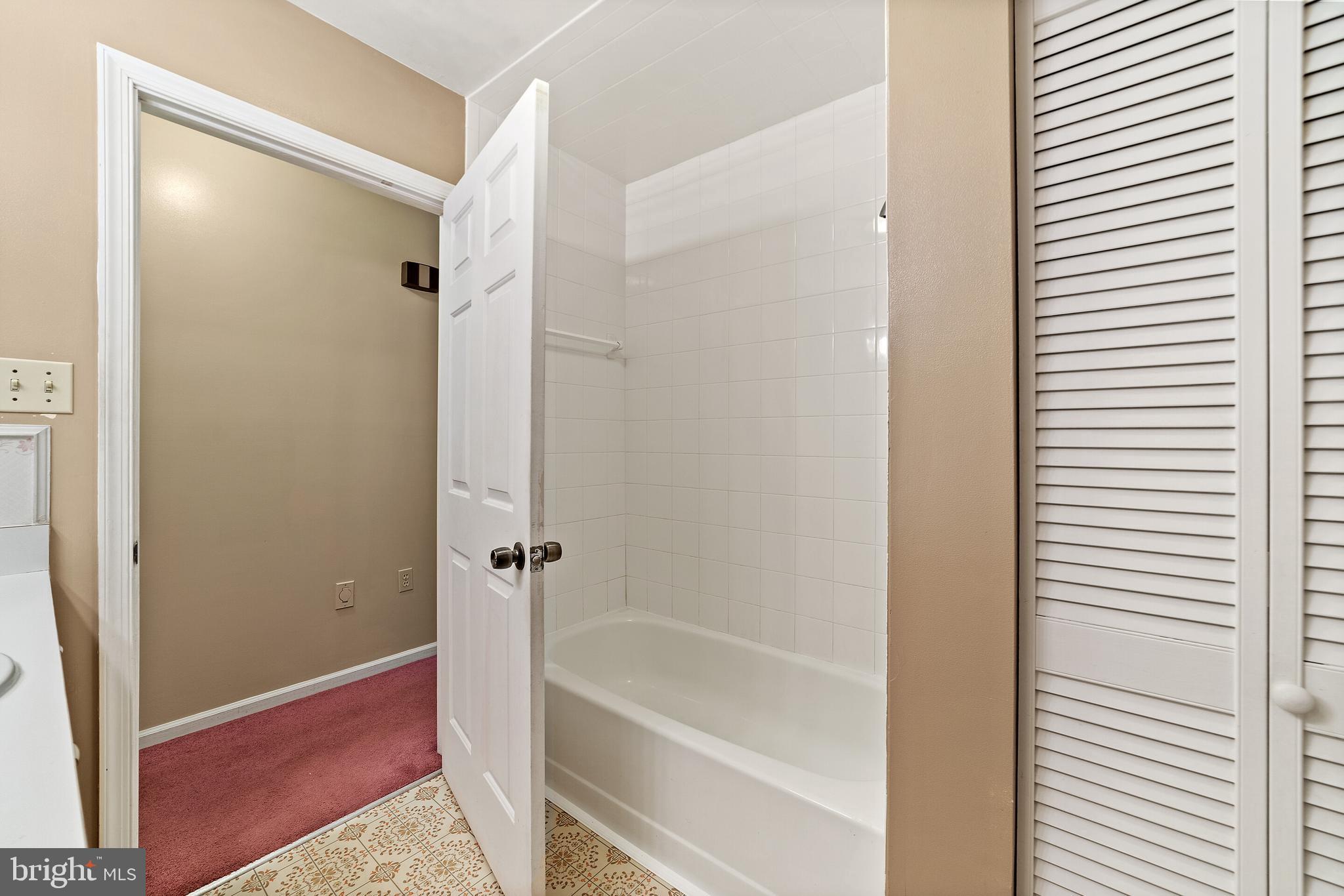 MARLOWE WOODS - Residential