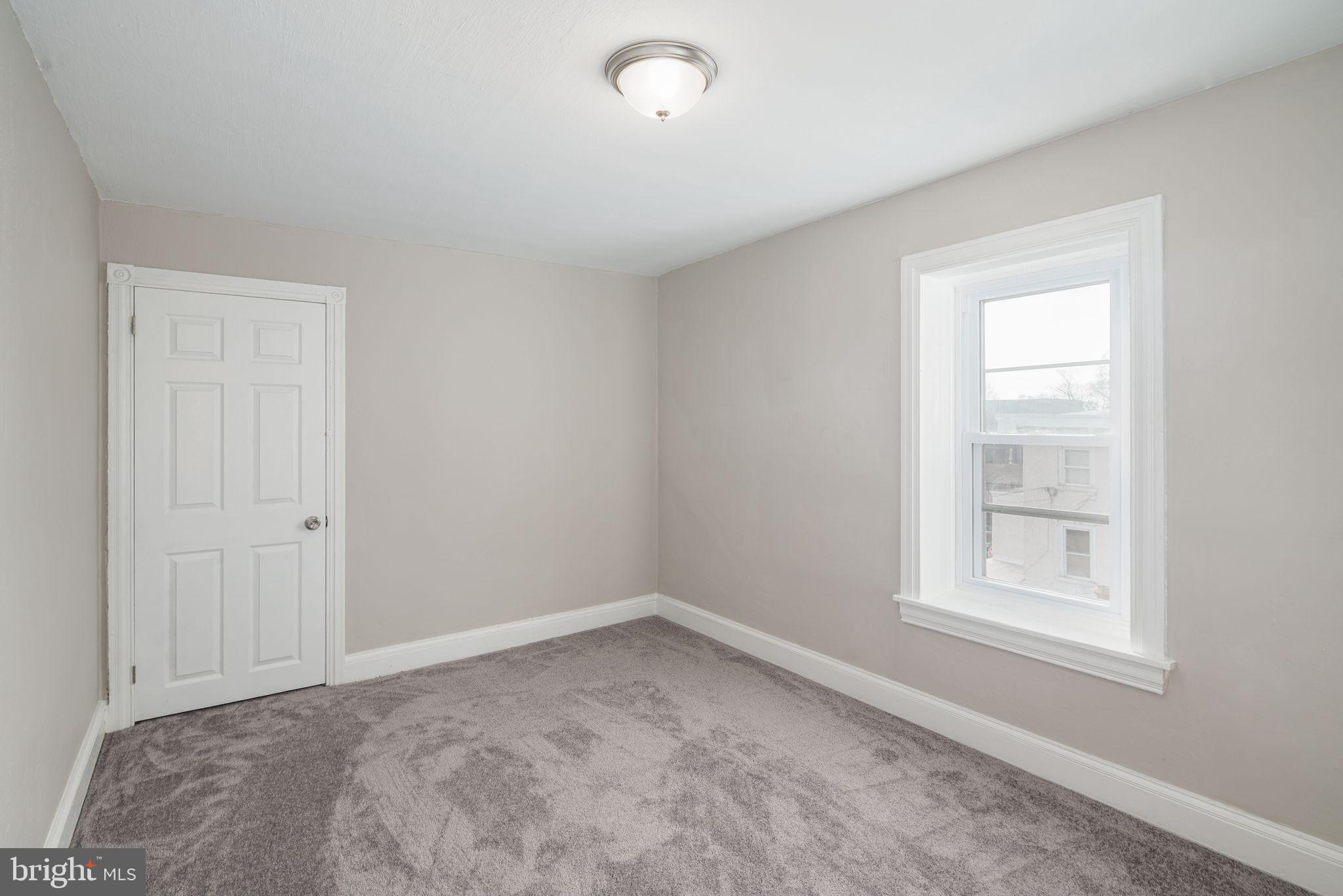 ROXBOROUGH - Residential