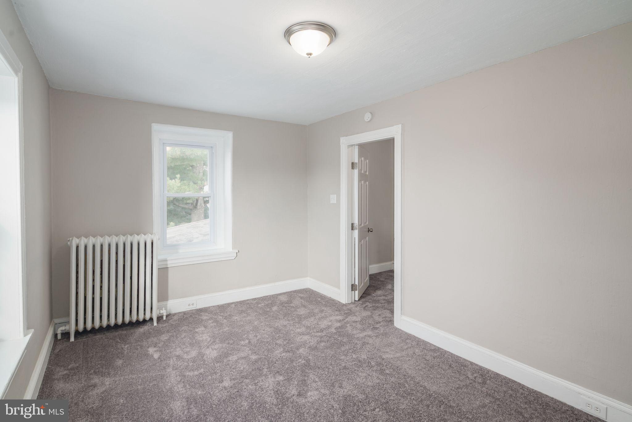 ROXBOROUGH - Residential