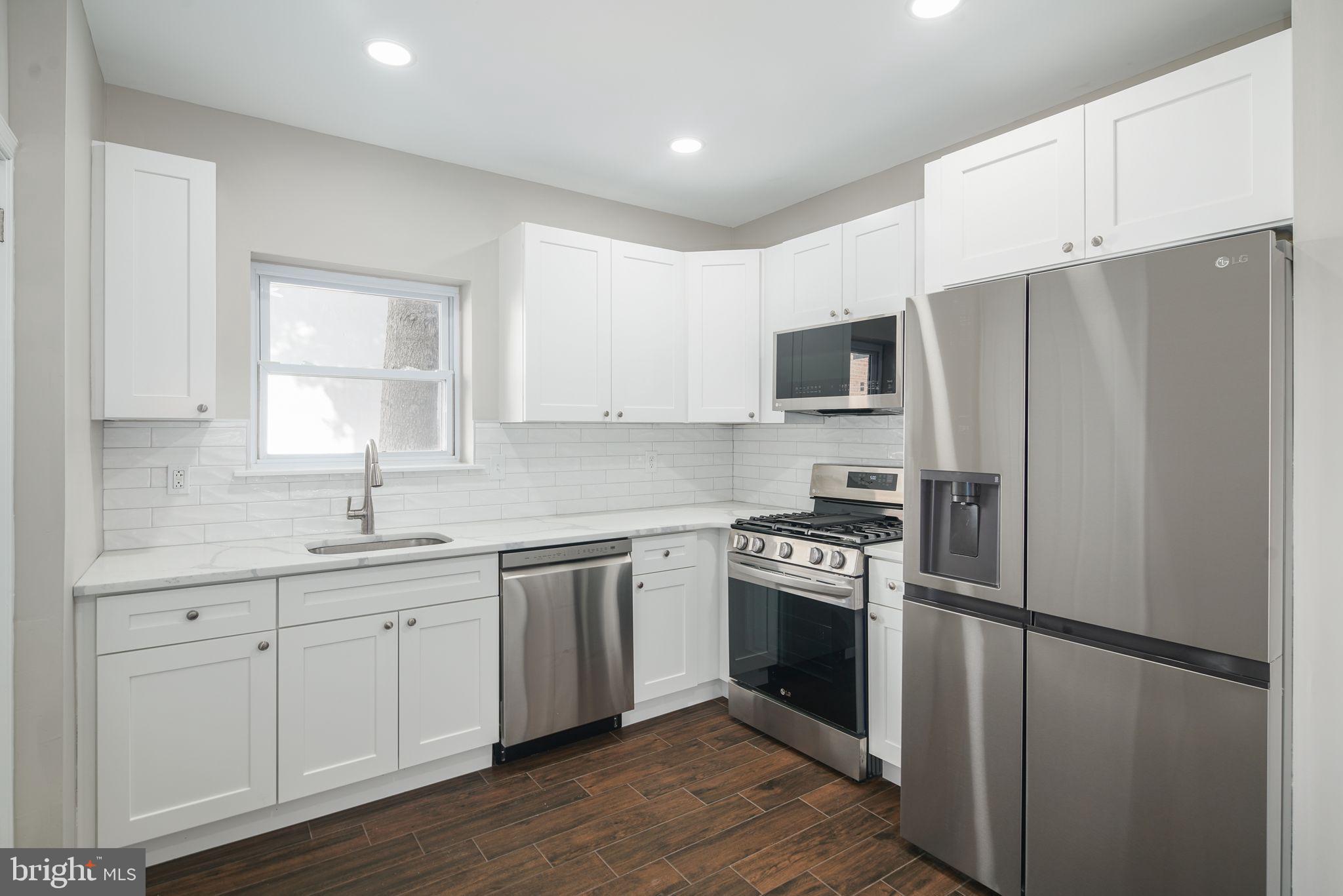 ROXBOROUGH - Residential