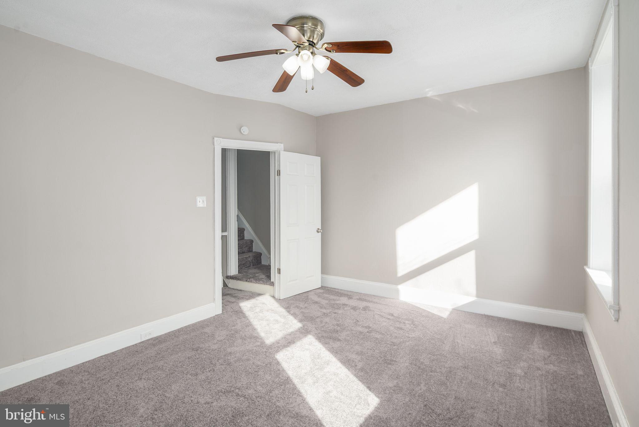 ROXBOROUGH - Residential