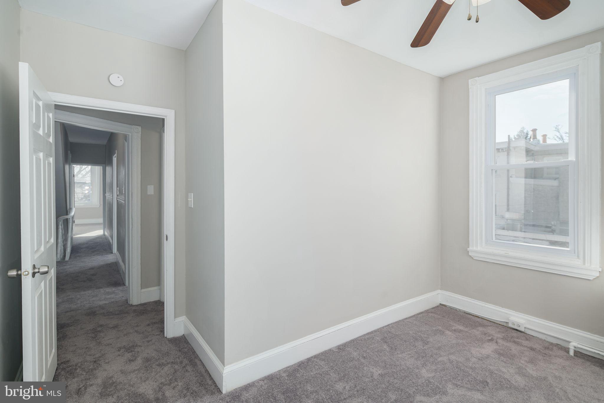ROXBOROUGH - Residential