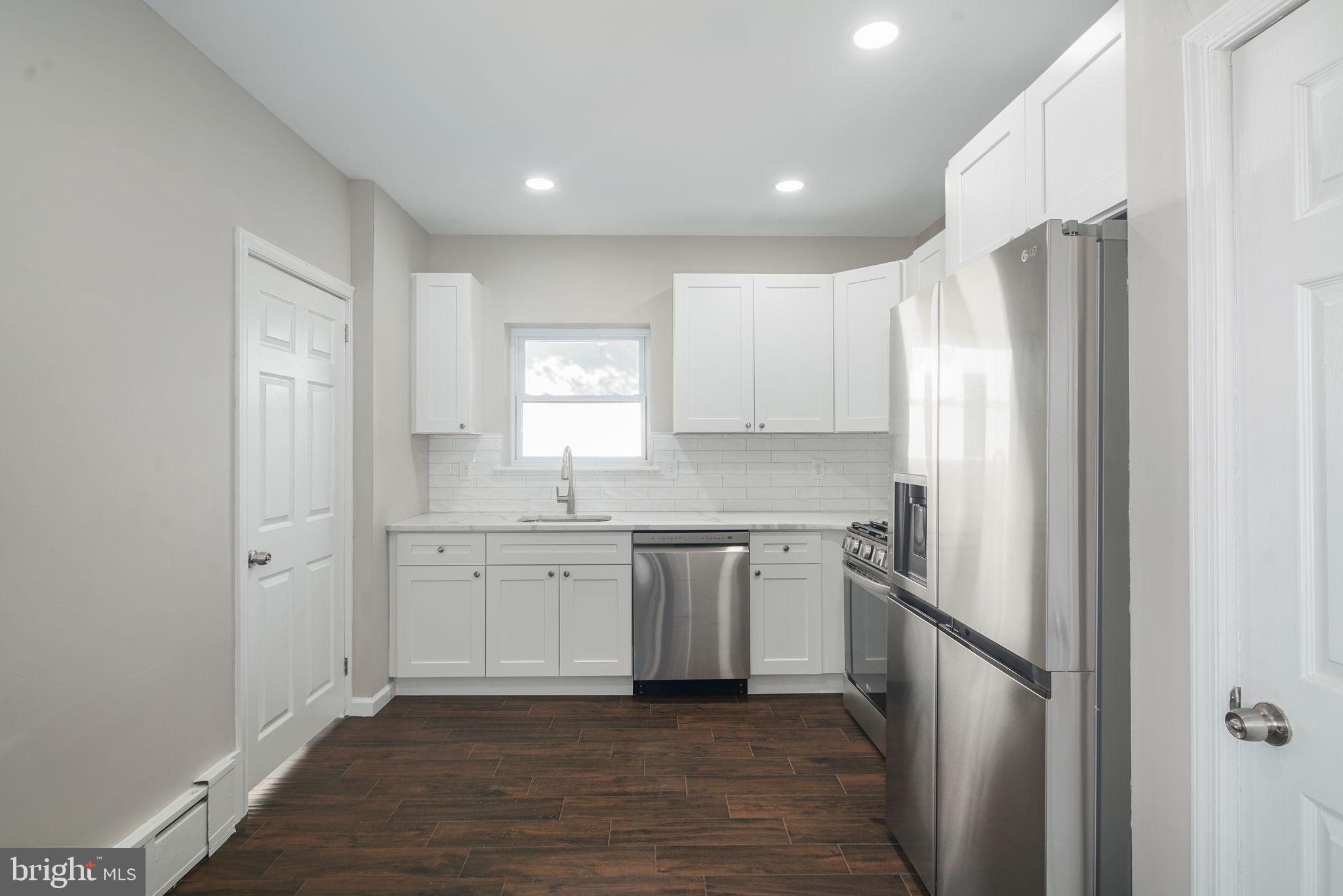 ROXBOROUGH - Residential
