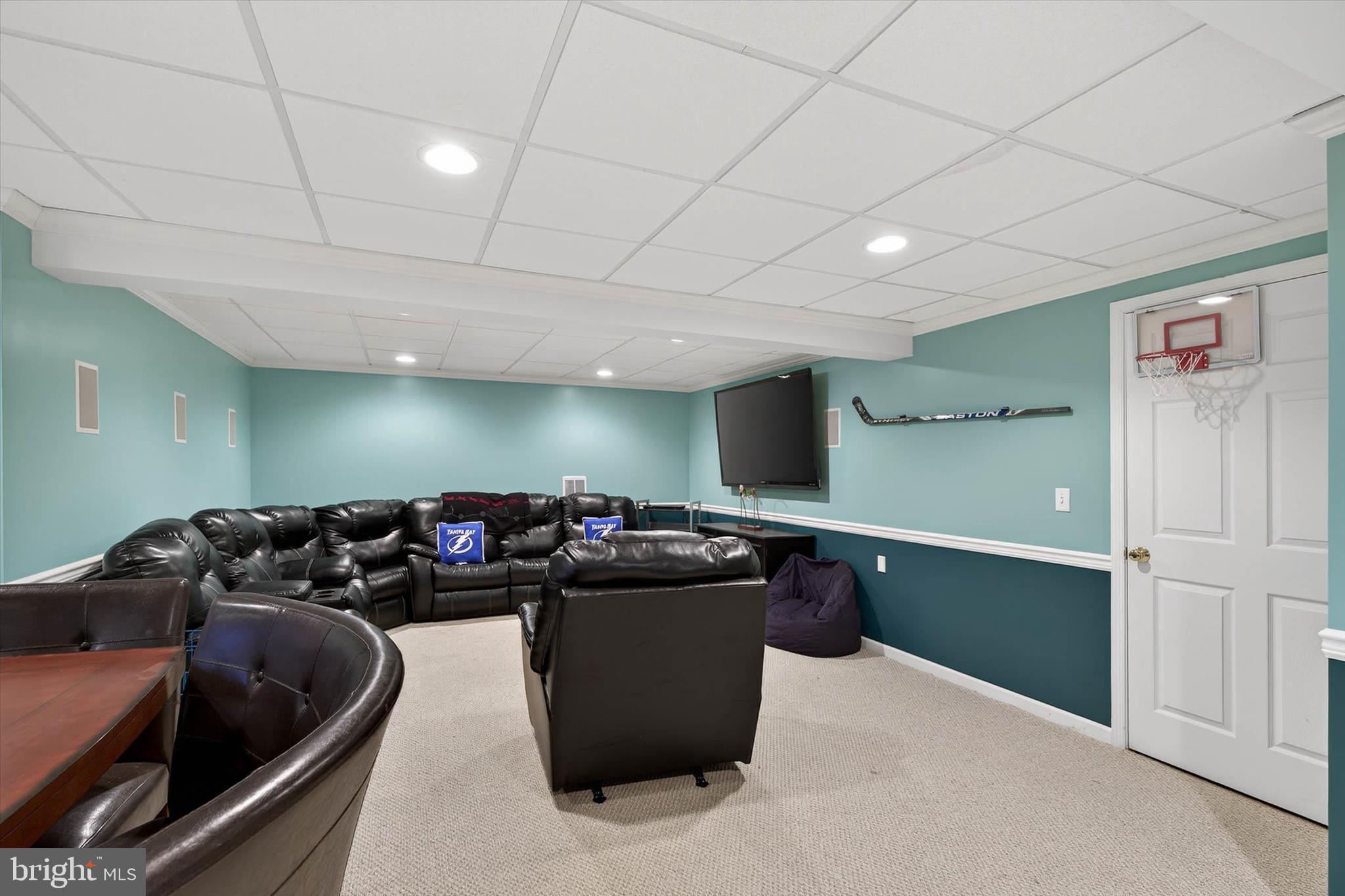 LINCOLNS MEADOW - Residential