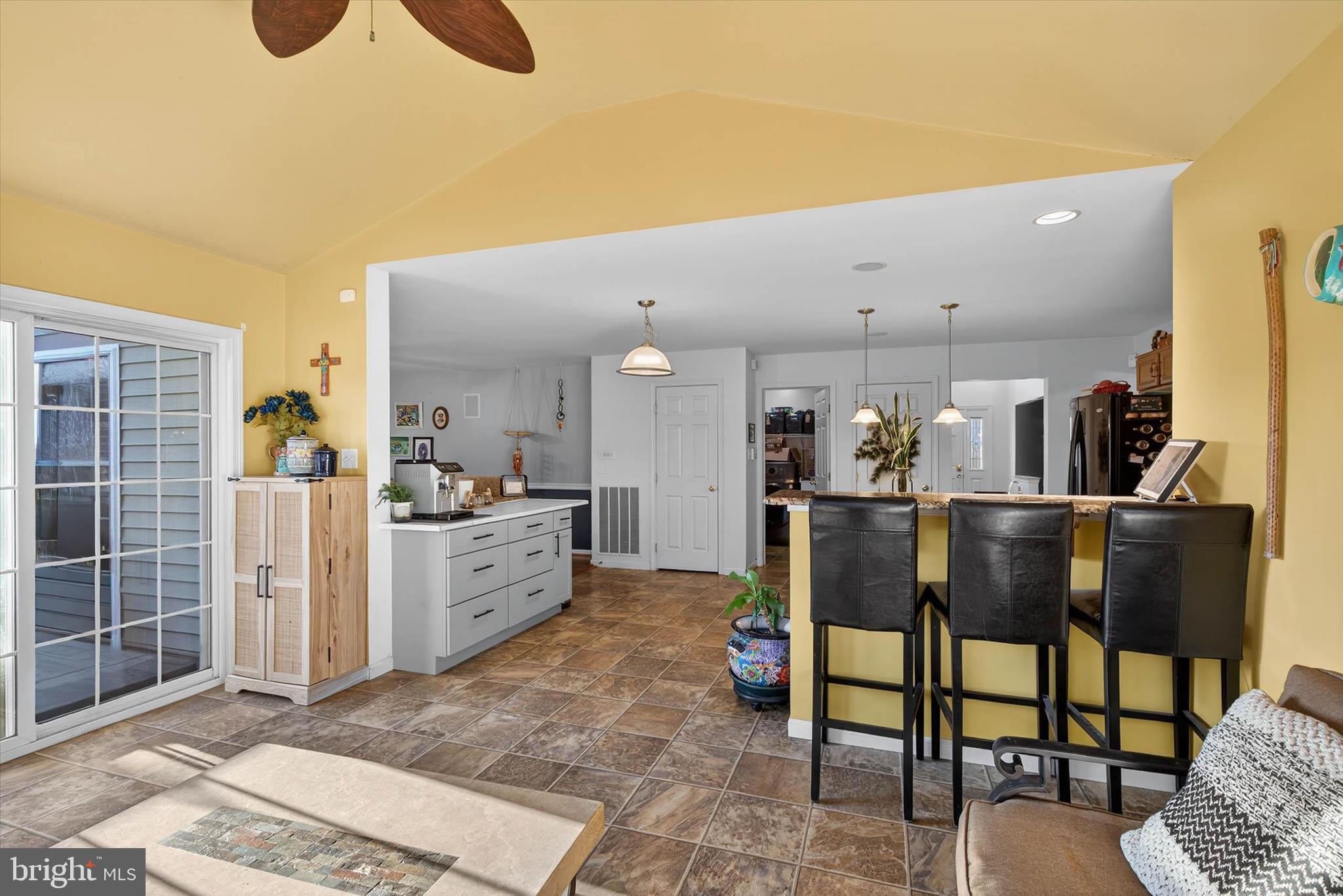 LINCOLNS MEADOW - Residential