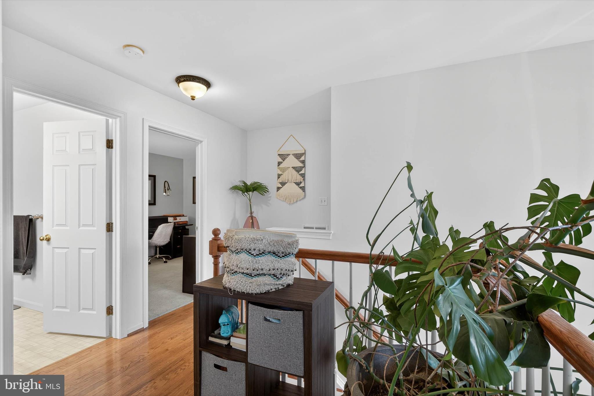 LINCOLNS MEADOW - Residential