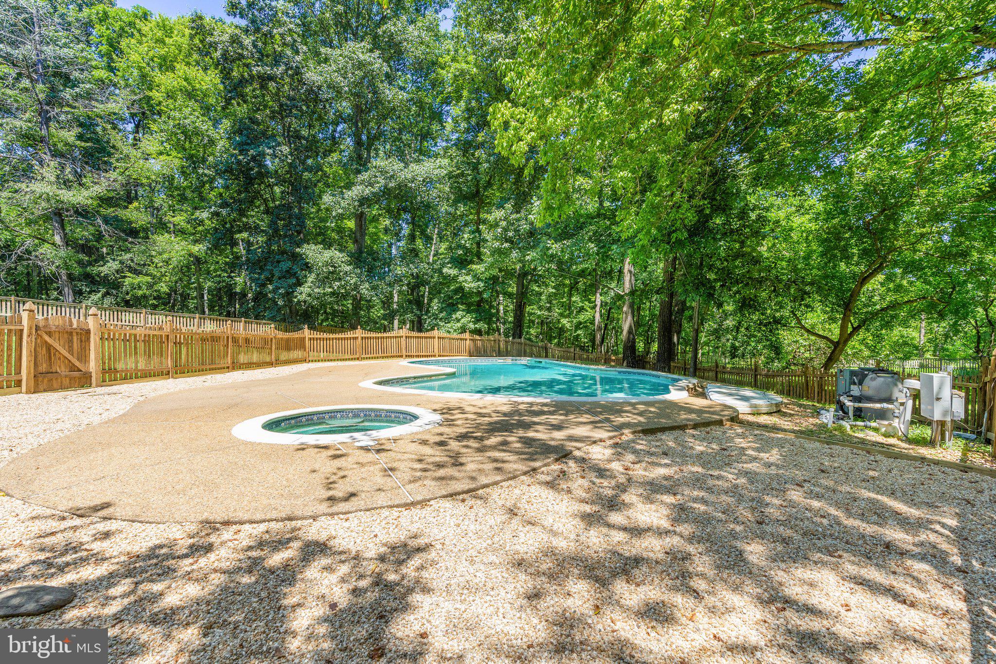 LINCOLN ACRES - Residential