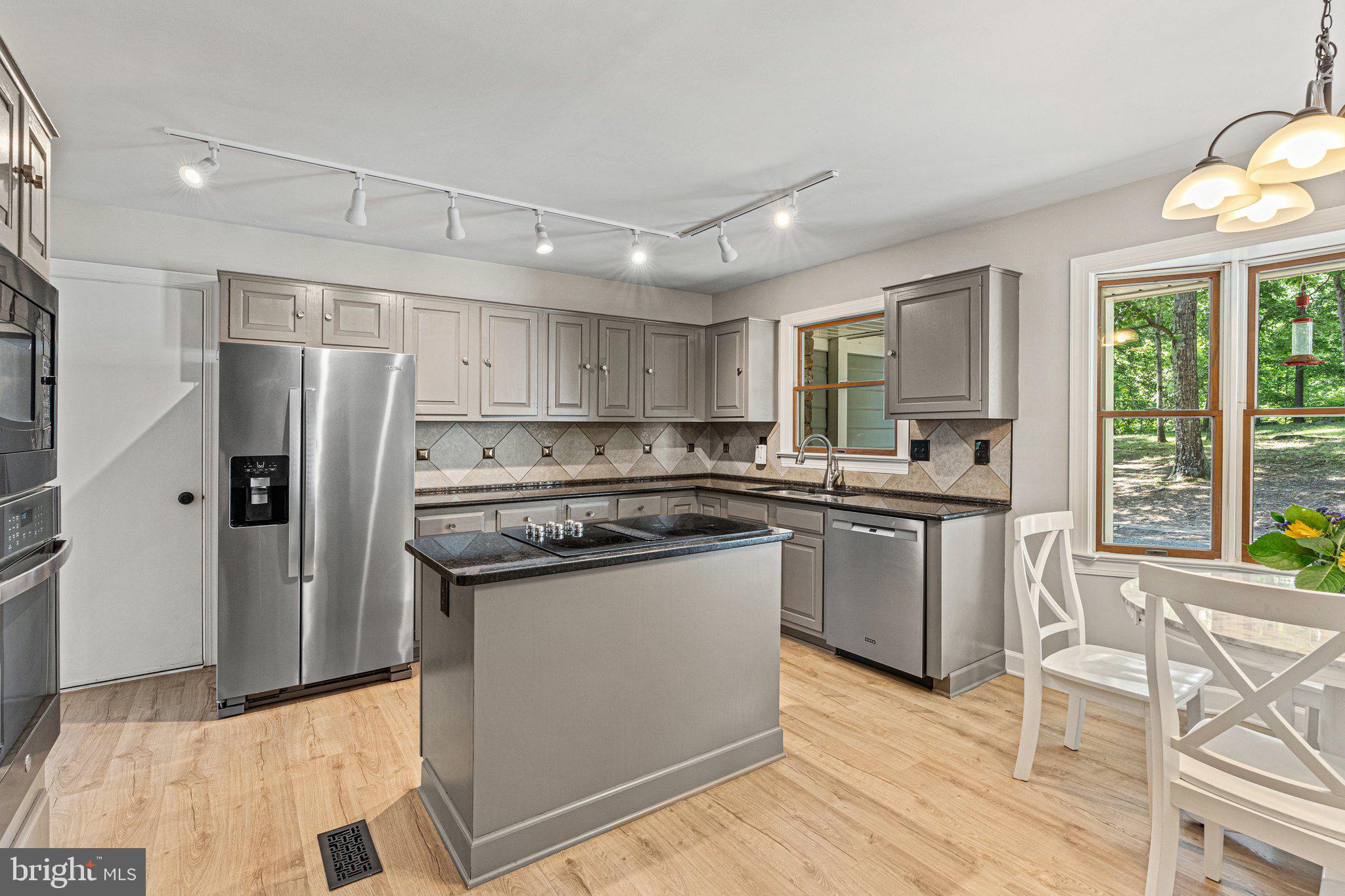 LINCOLN ACRES - Residential