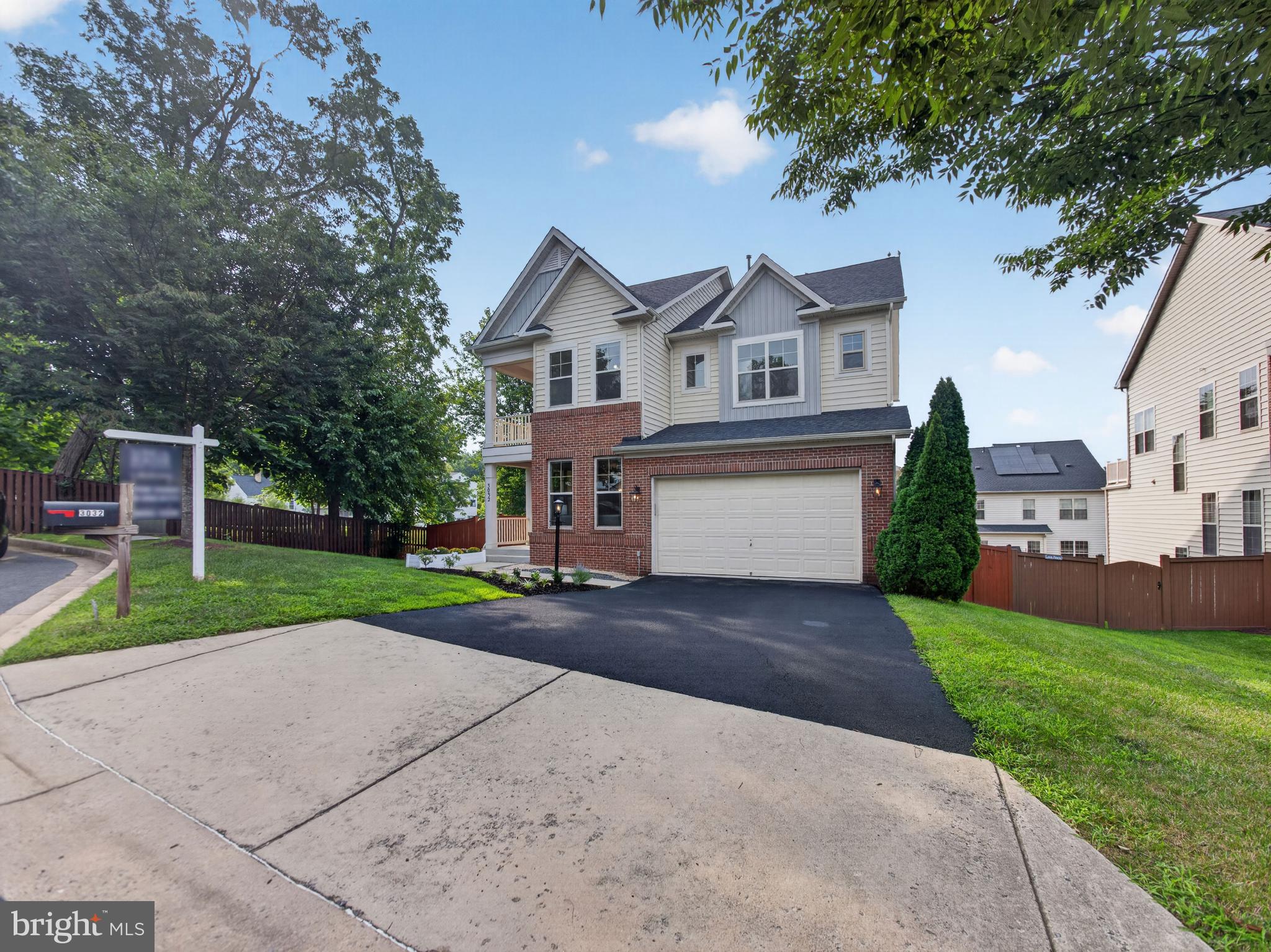 3032 MOORE LANE