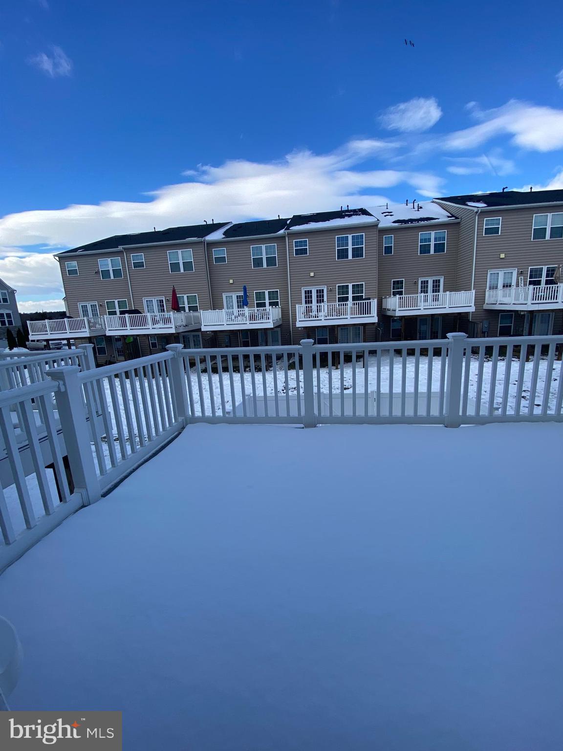 LAKE FREDERICK - Residential Lease