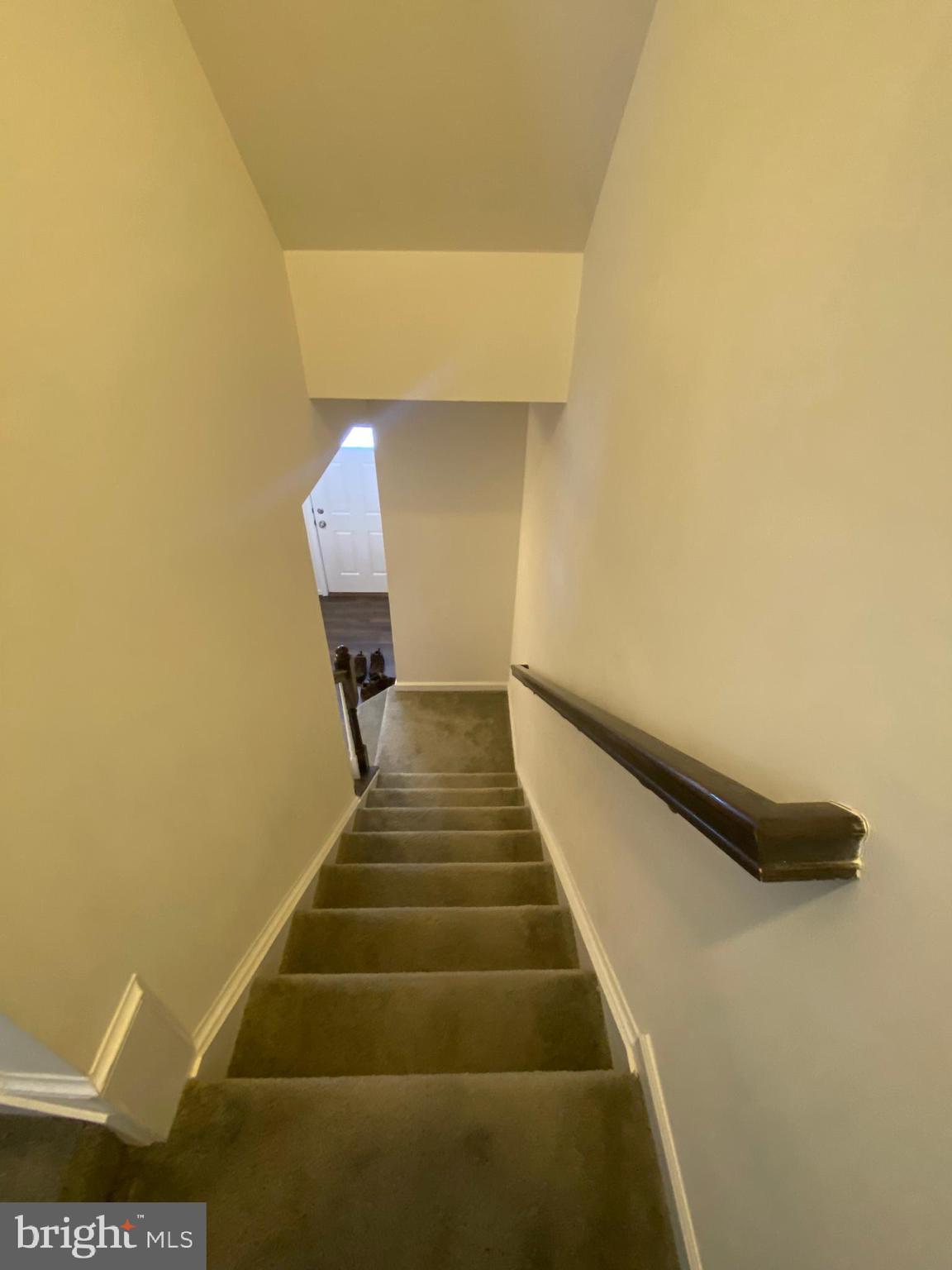 LAKE FREDERICK - Residential Lease