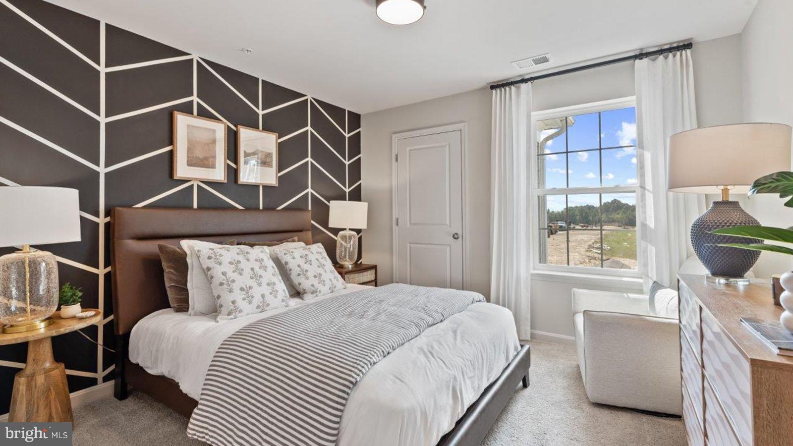 CREEKSIDE ESTATES - Residential