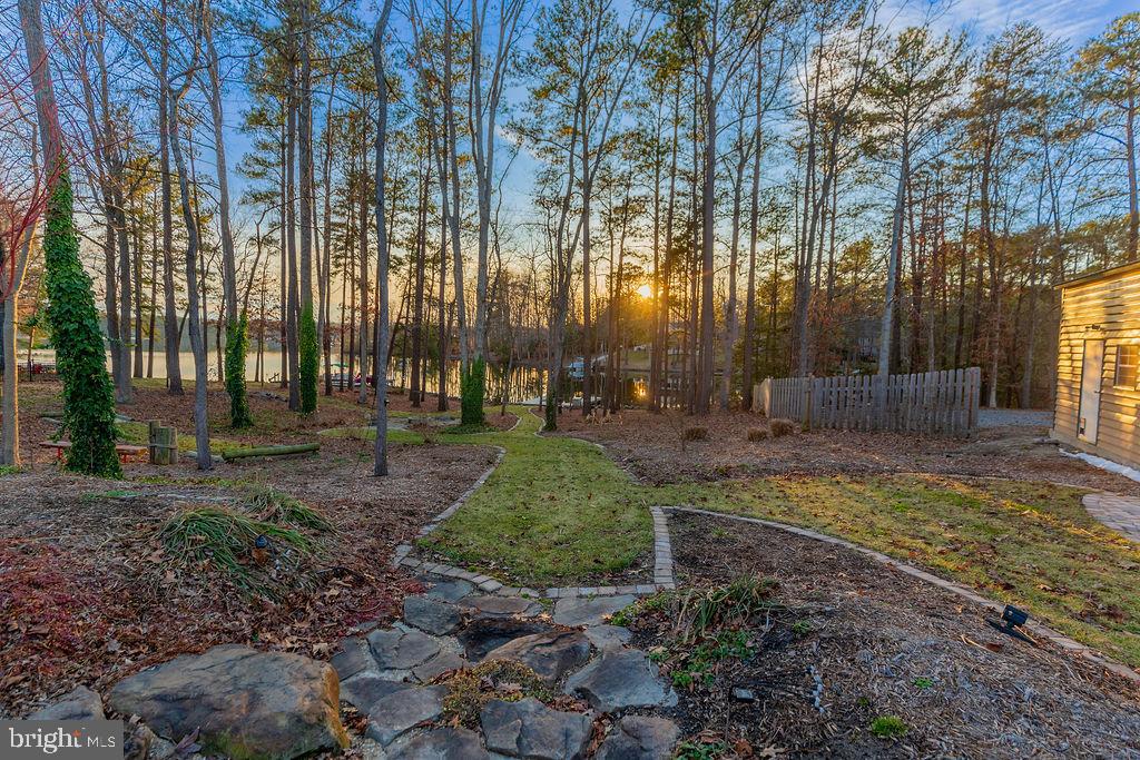 20 LAKE CAROLINE DRIVE