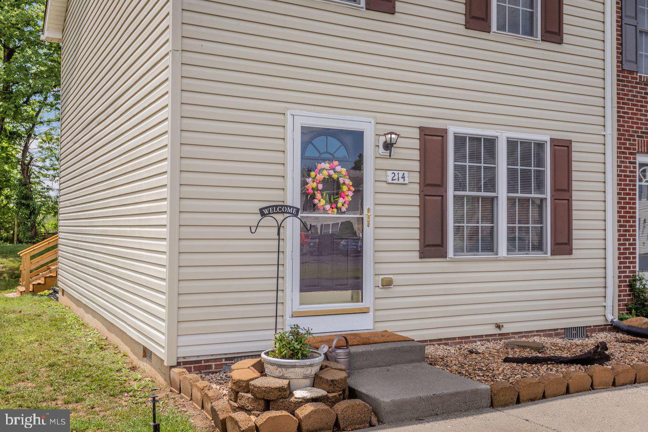 MADISON VILLAGE - Residential